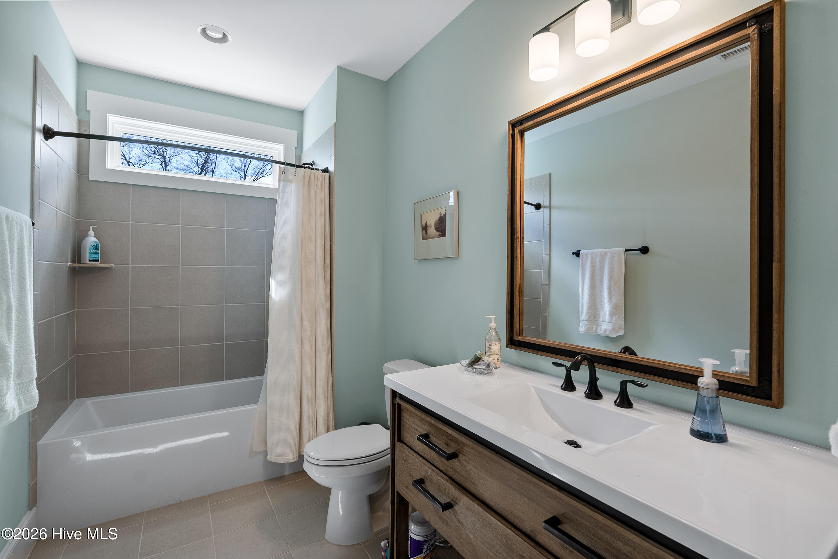 100559512 | Photo 39