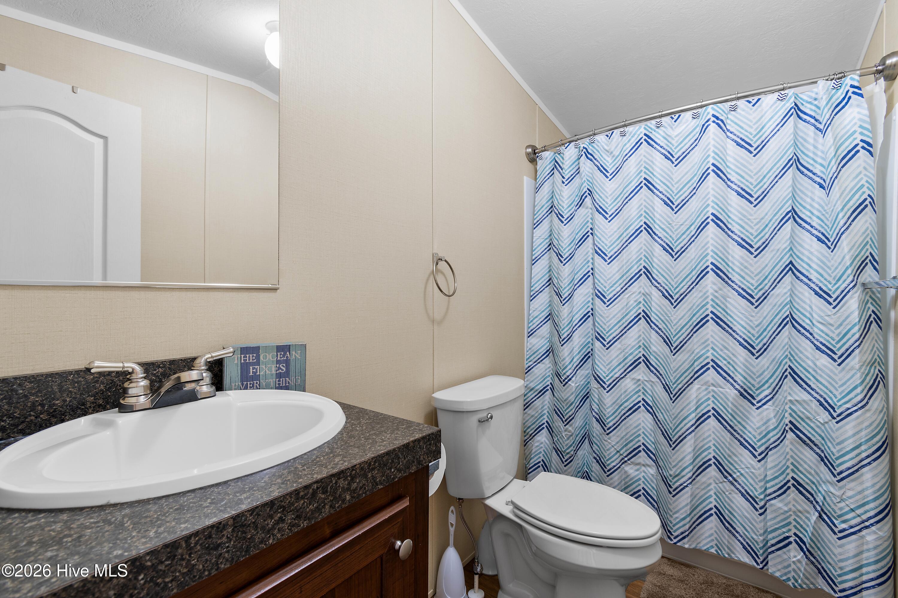 100564695 | Photo 19