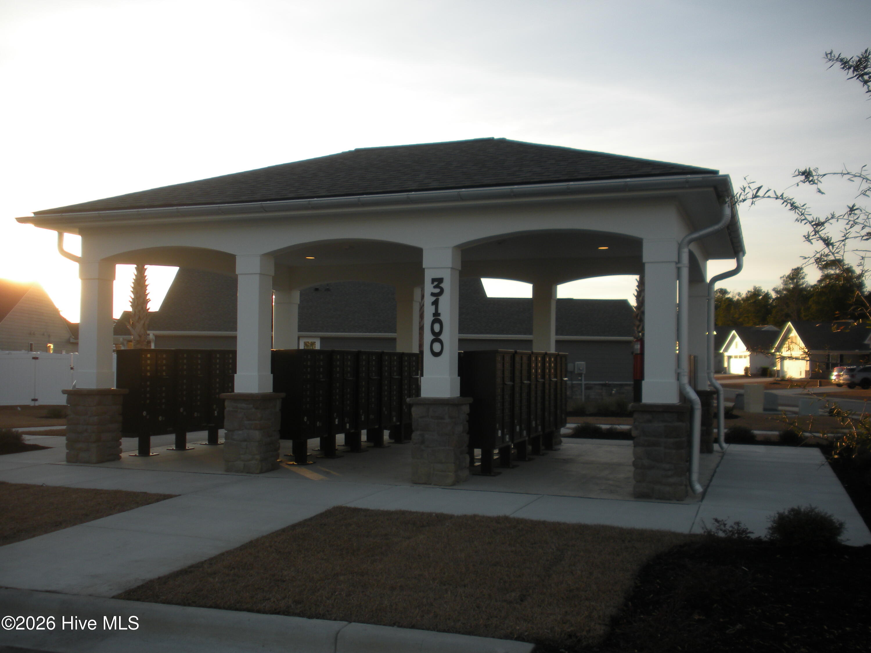 100548269 | Photo 20