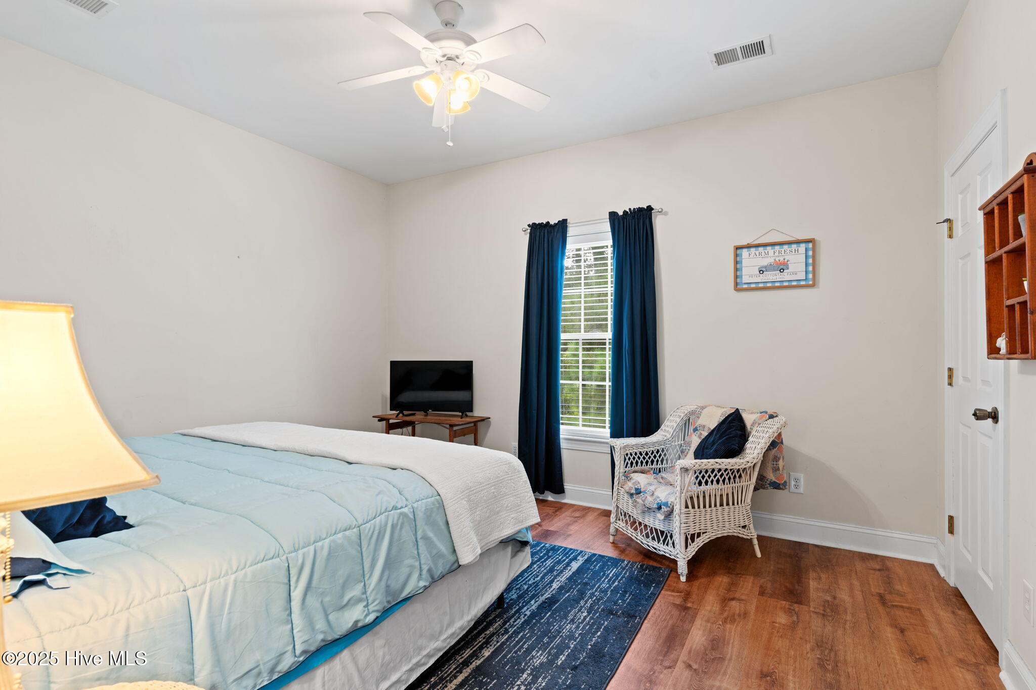 100529824 | Photo 23