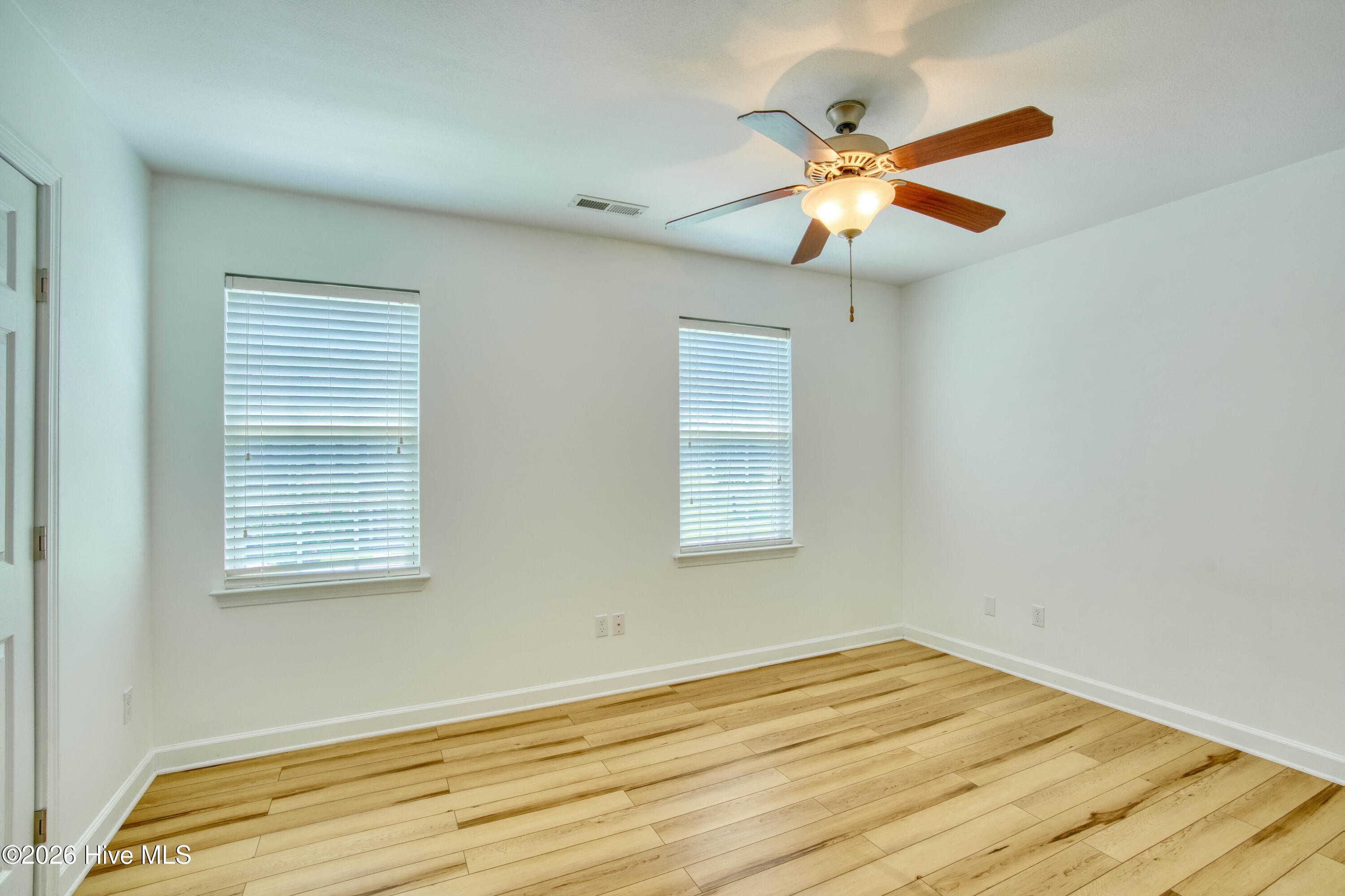 100552411 | Photo 11