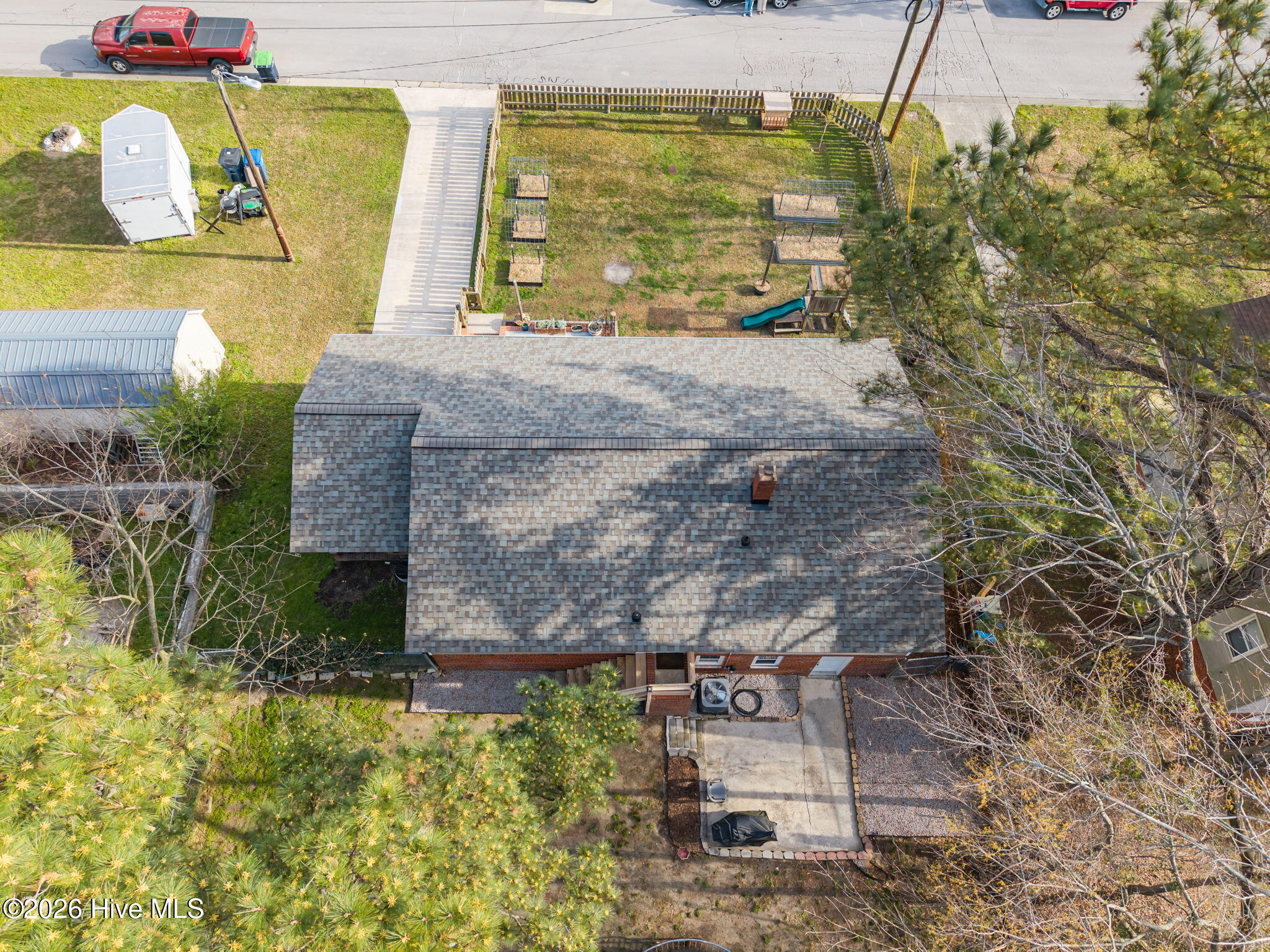 100561394 | Photo 36