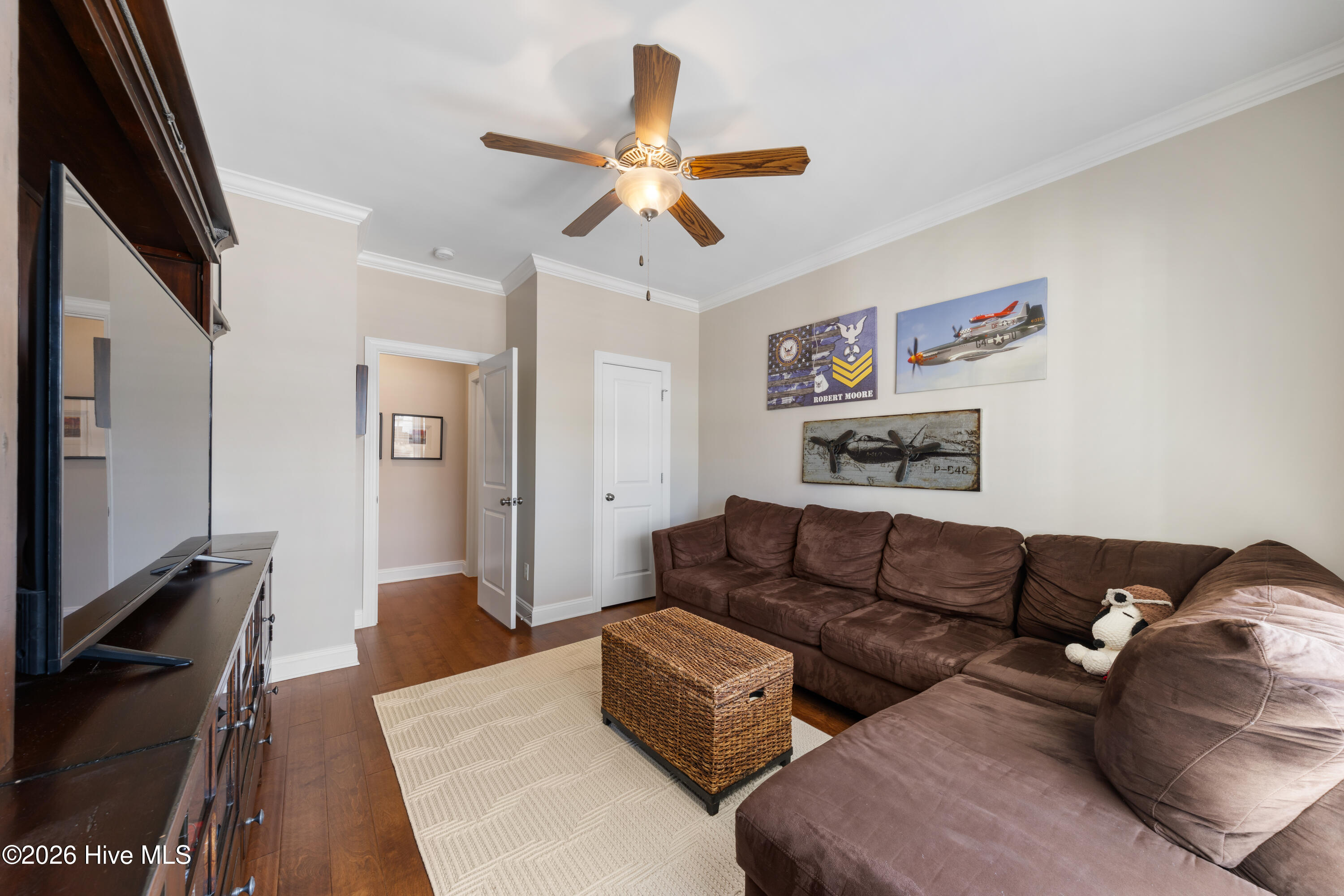 100561487 | Photo 21