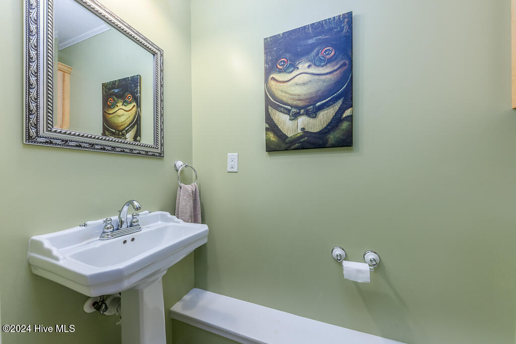 121 Harbour Drive,Hubert