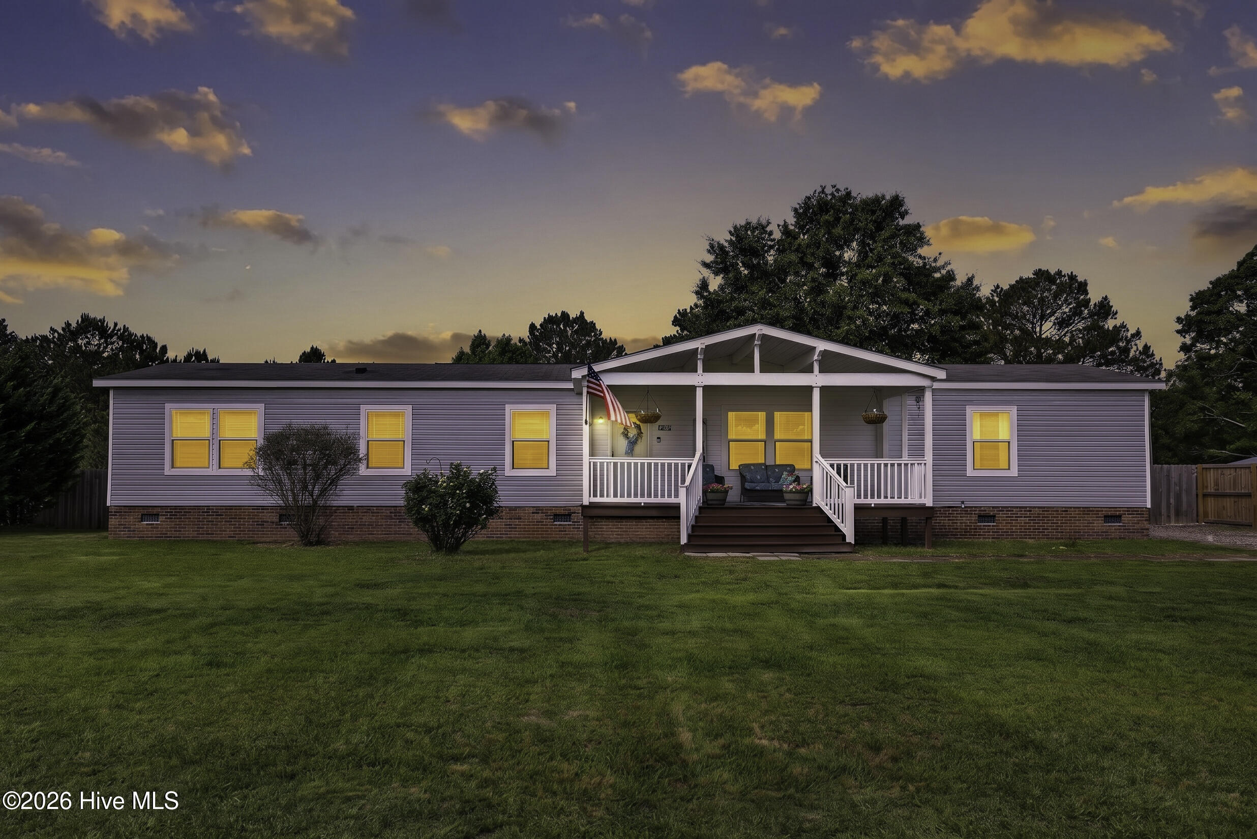 4829 Blueberry Road image