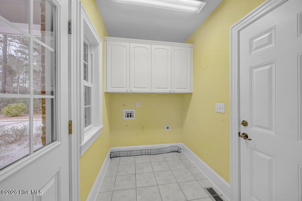 100557041 | Photo 41