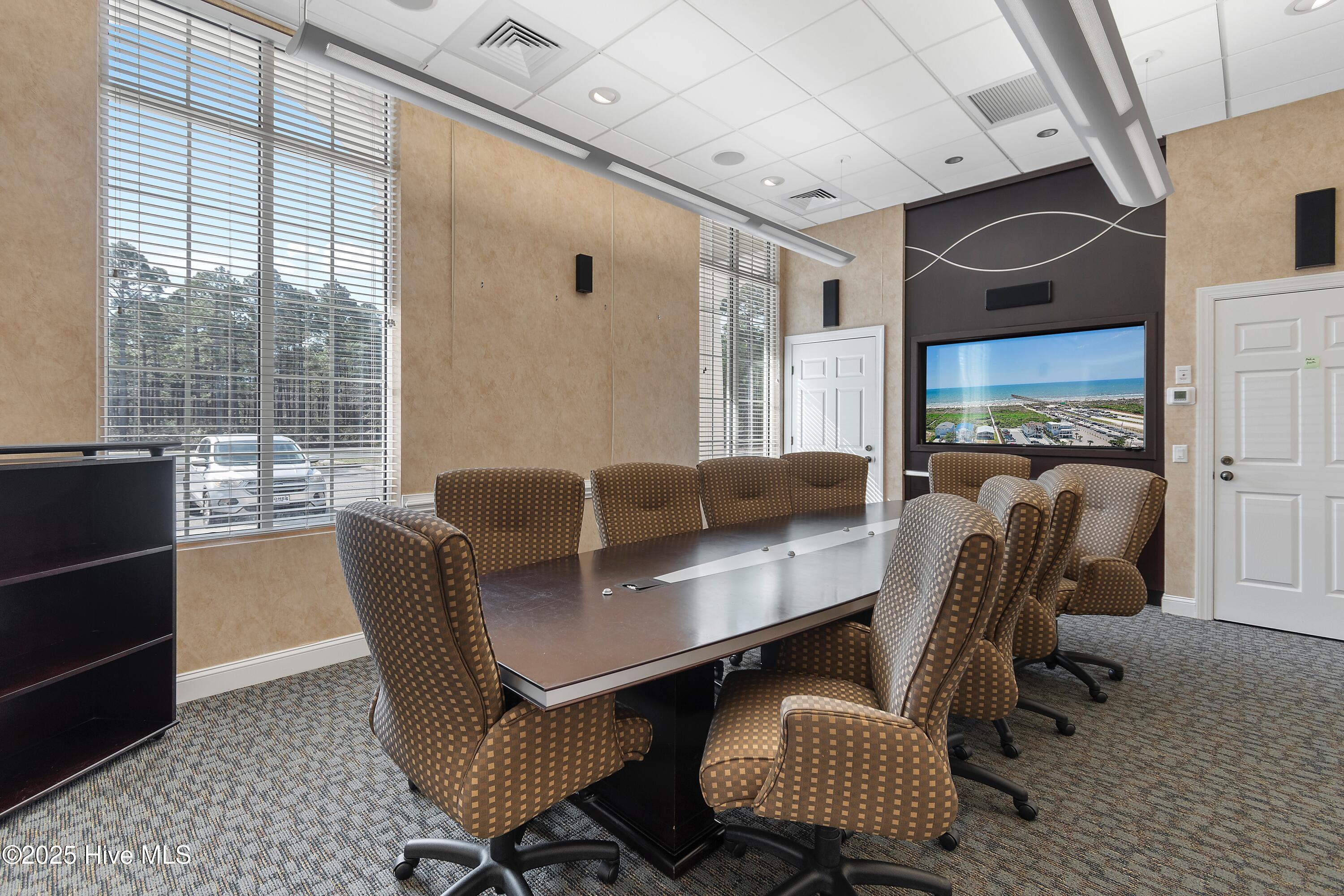 100491717 | Photo 14