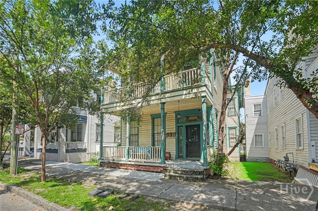 Photo 2 of Multi family home for sale at 308 E Waldburg St, Savannah, GA 31401 | MLS# SA364808 | Listing updated on 2026-09-18