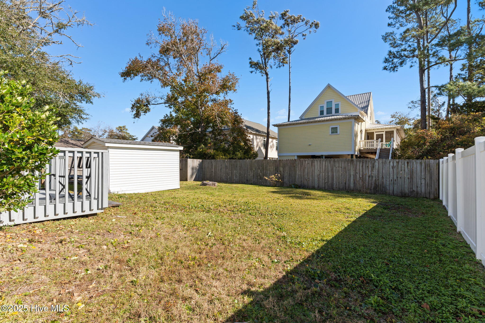 100541037 | Photo 44