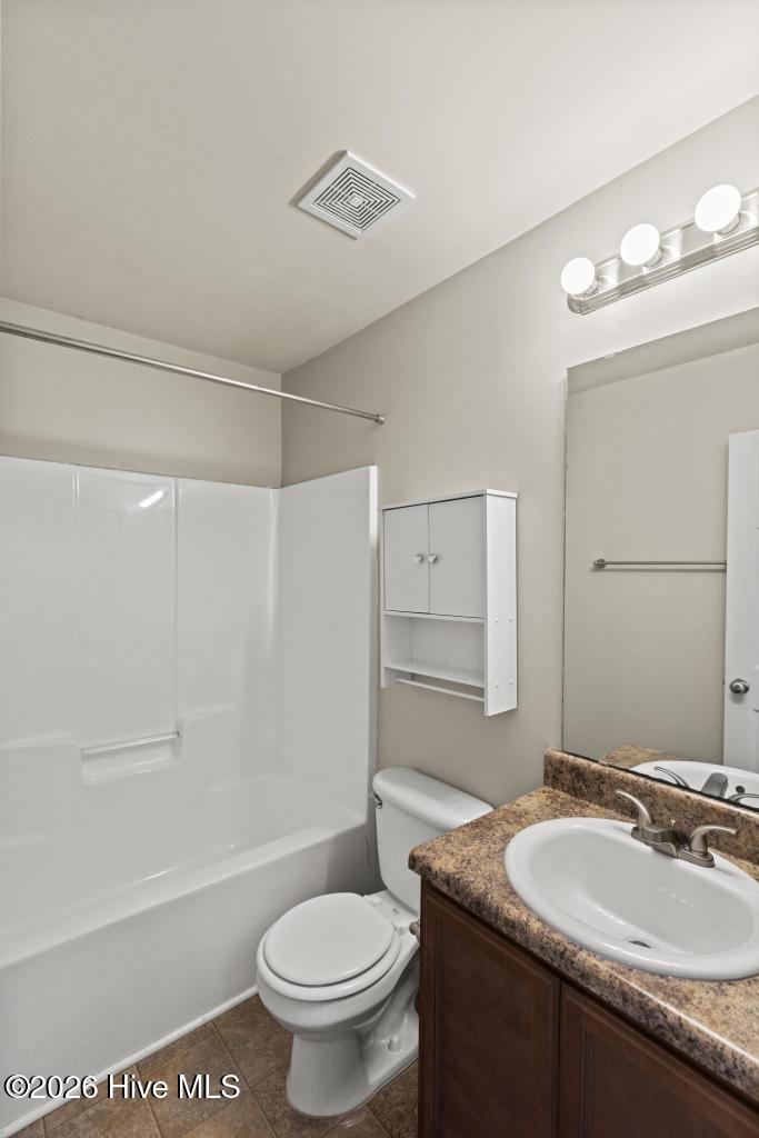 100550335 | Photo 16