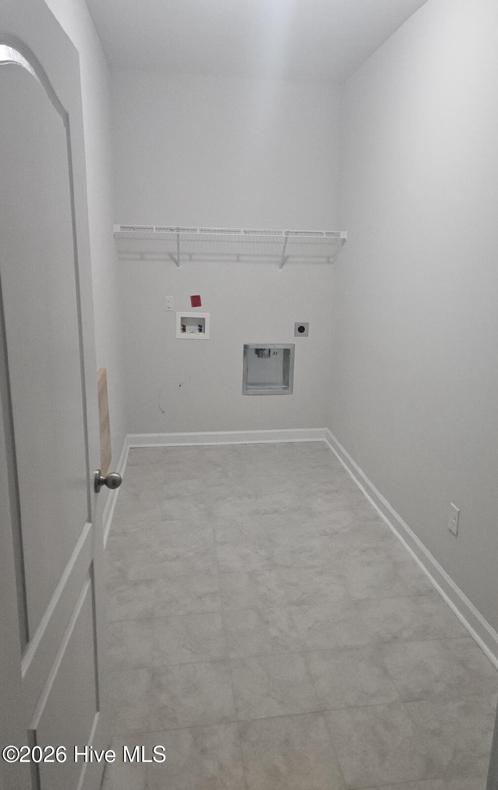 100563283 | Photo 11