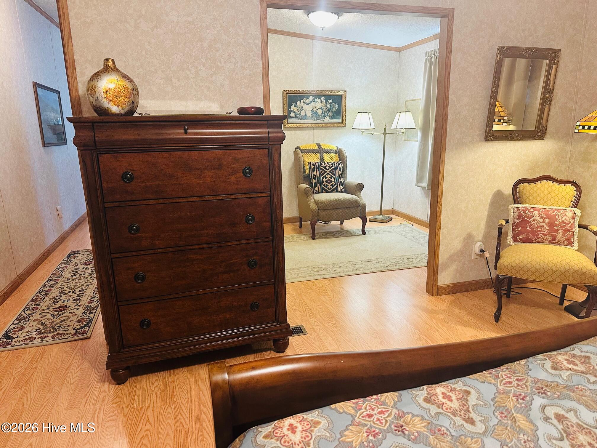 100548768 | Photo 18