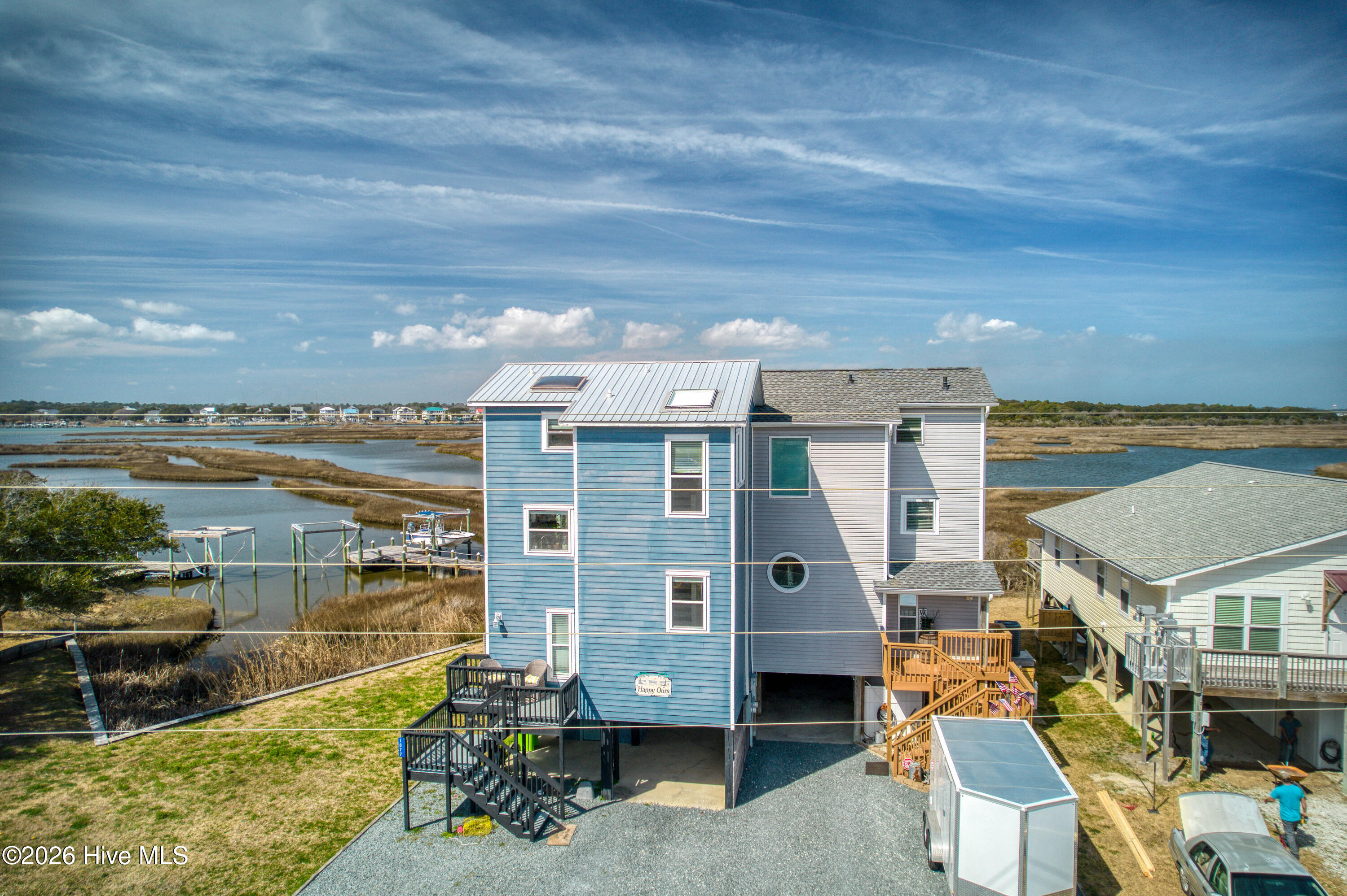 100558069 | Photo 15