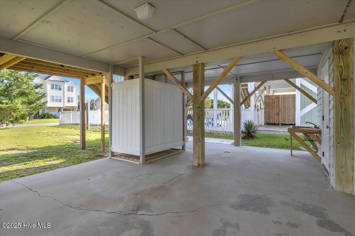 100527550 | Photo 38