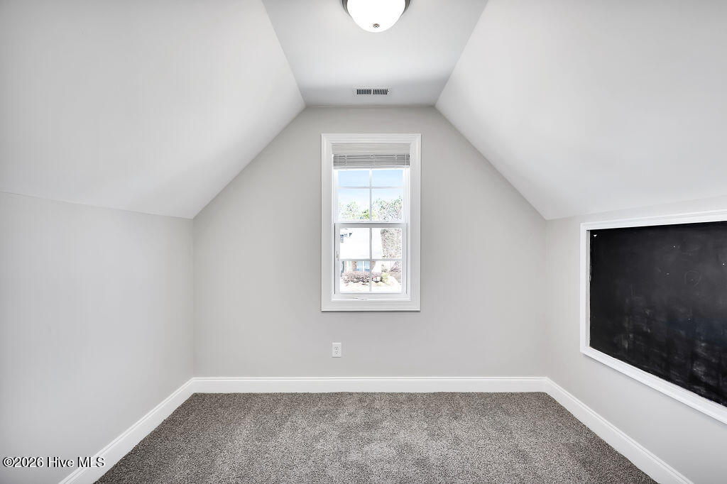 100558736 | Photo 29