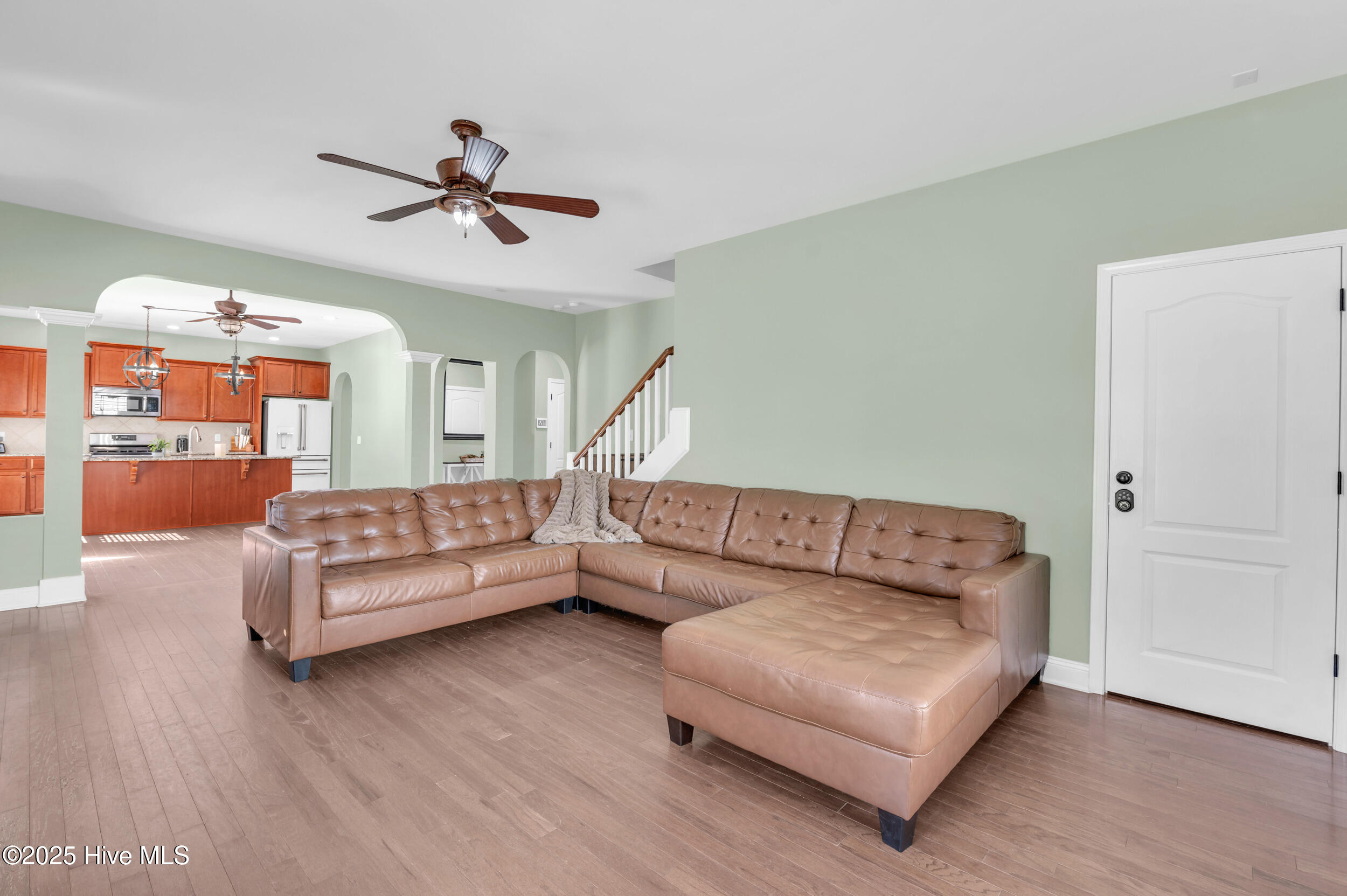 100538065 | Photo 20