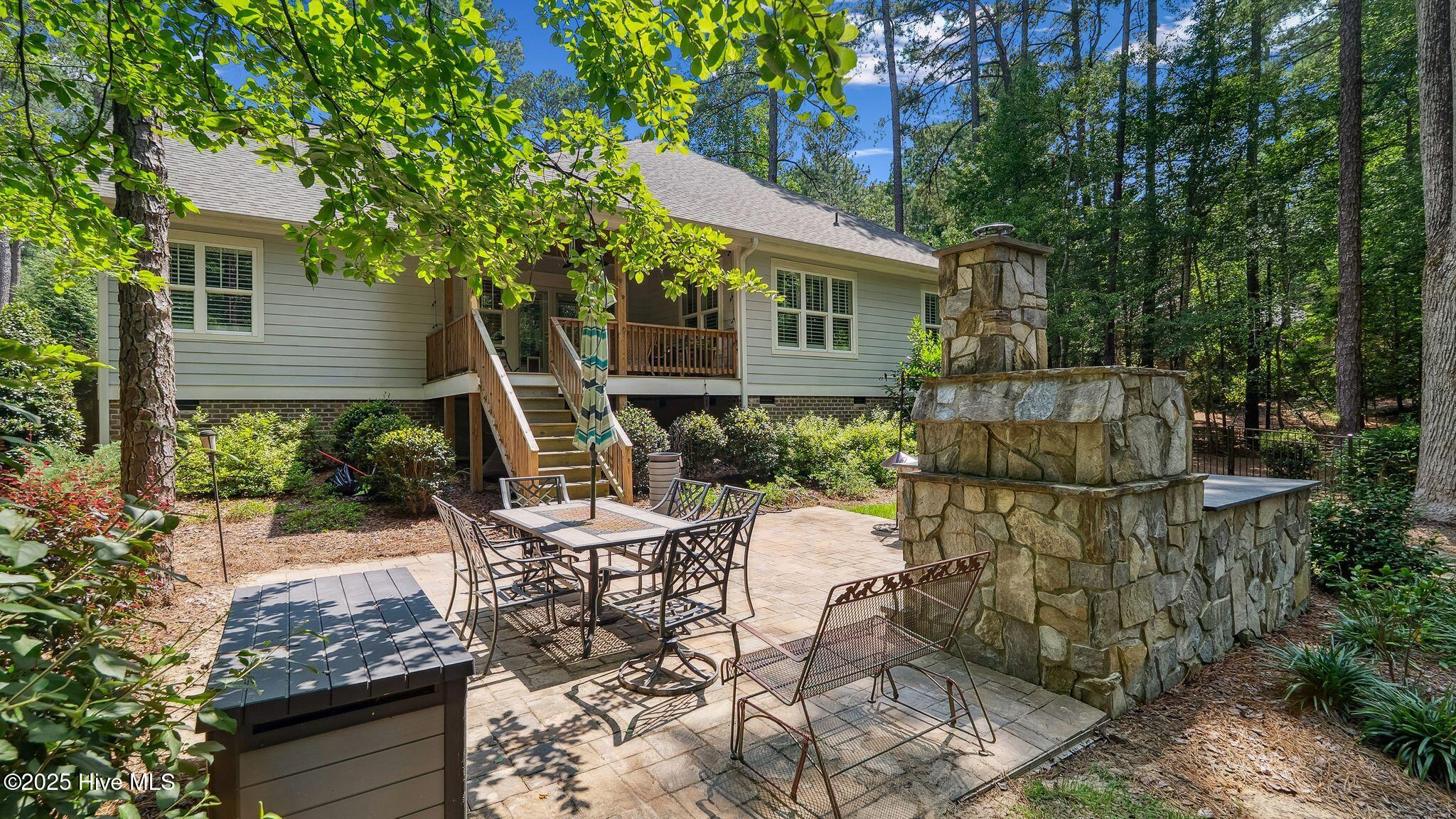 101 Stoneykirk Drive