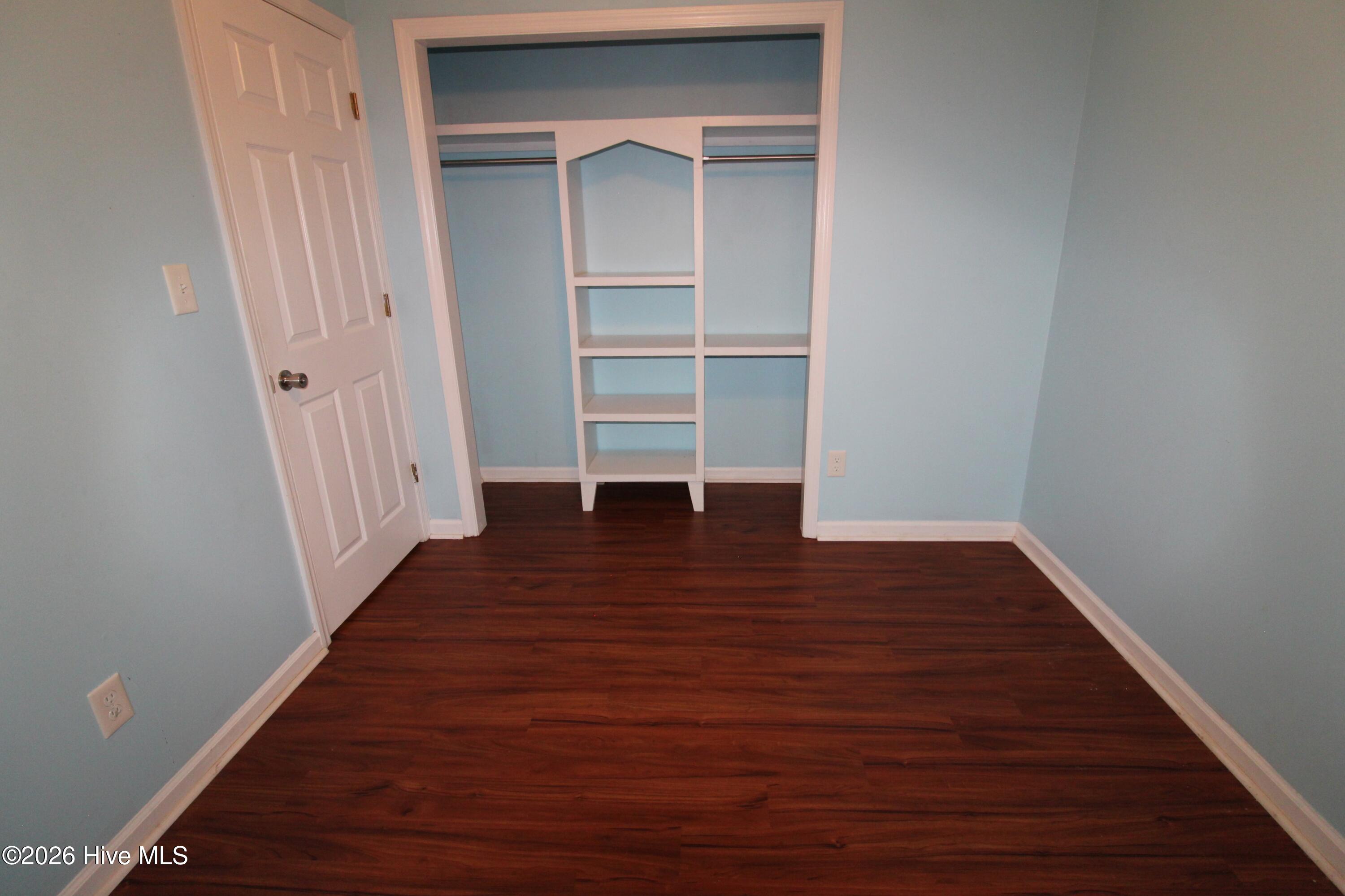 100558935 | Photo 39