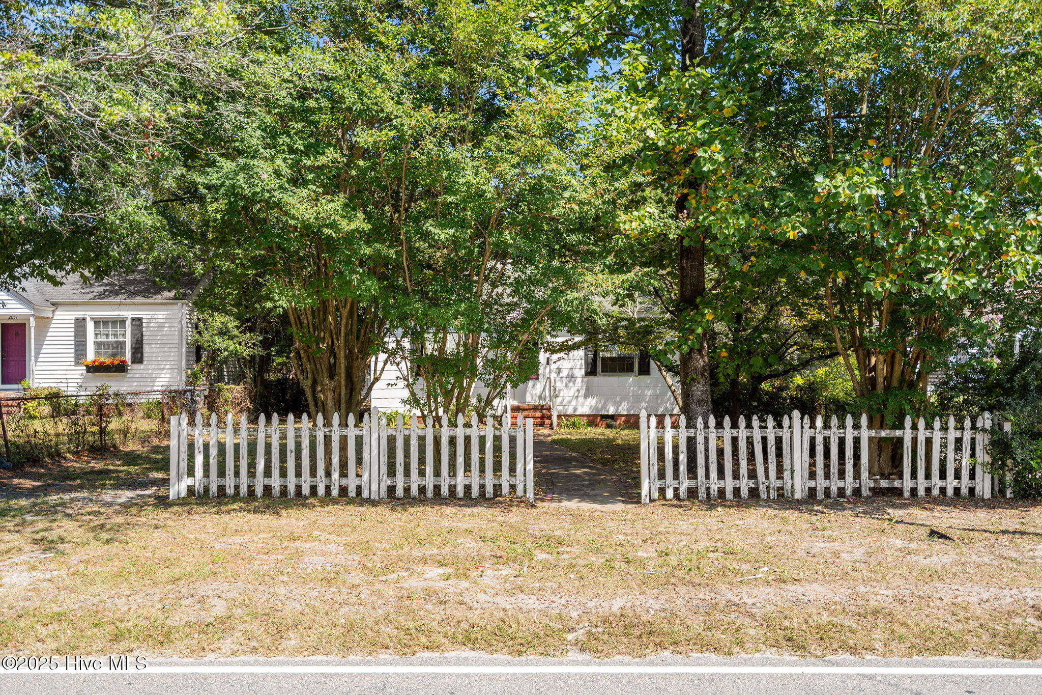 2061 Burnett Boulevard, Wilmington, NC 28401 – photo 9: 9-web-or-mls-DSC06497