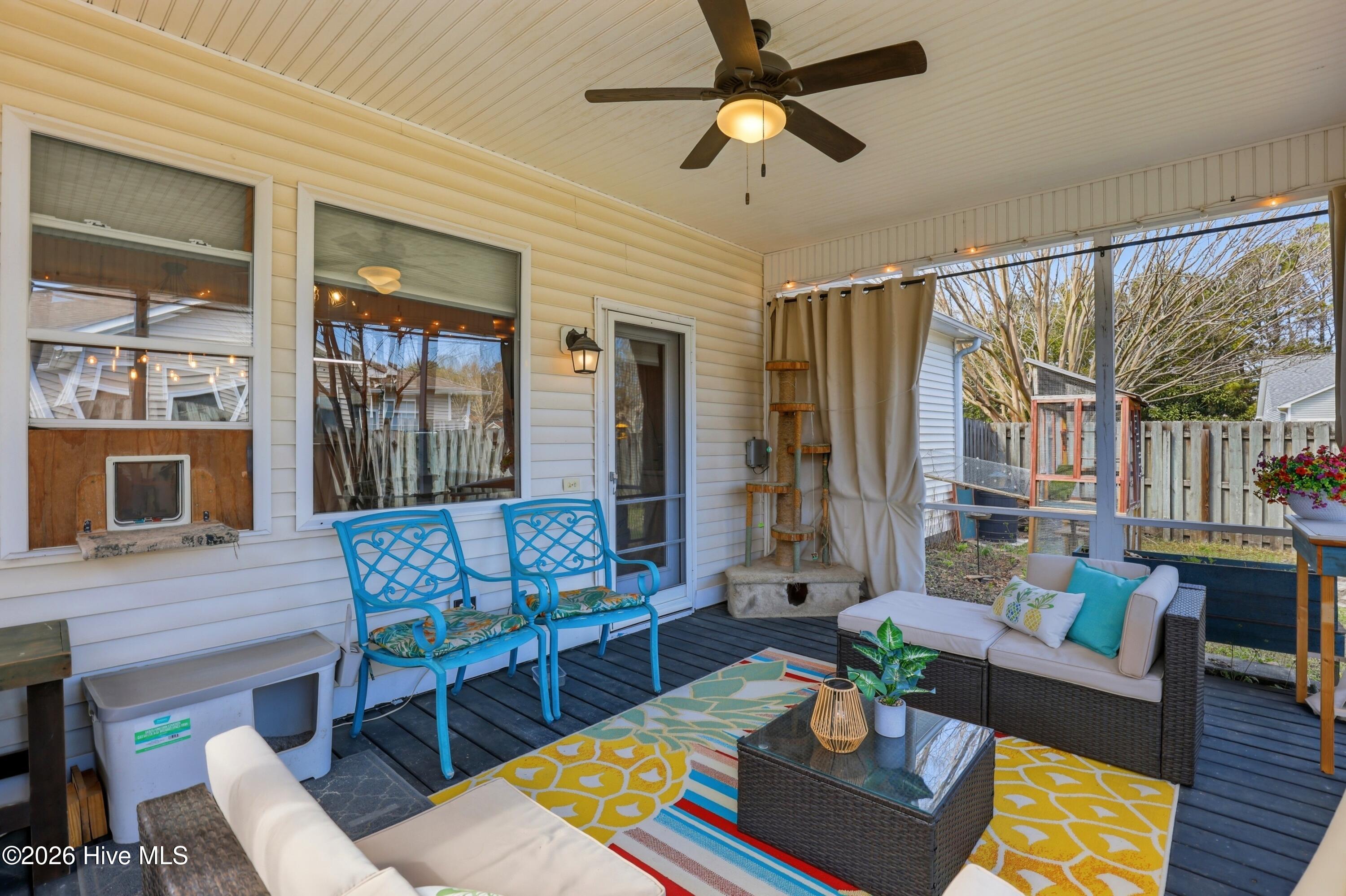 100560497 | Photo 32