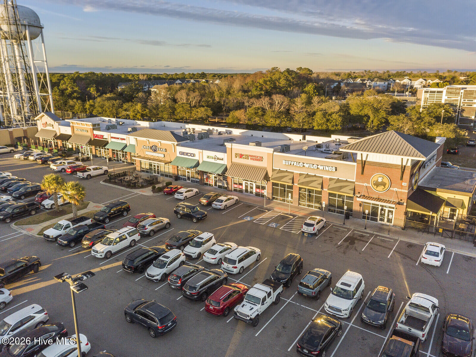 100570268 | Photo 14