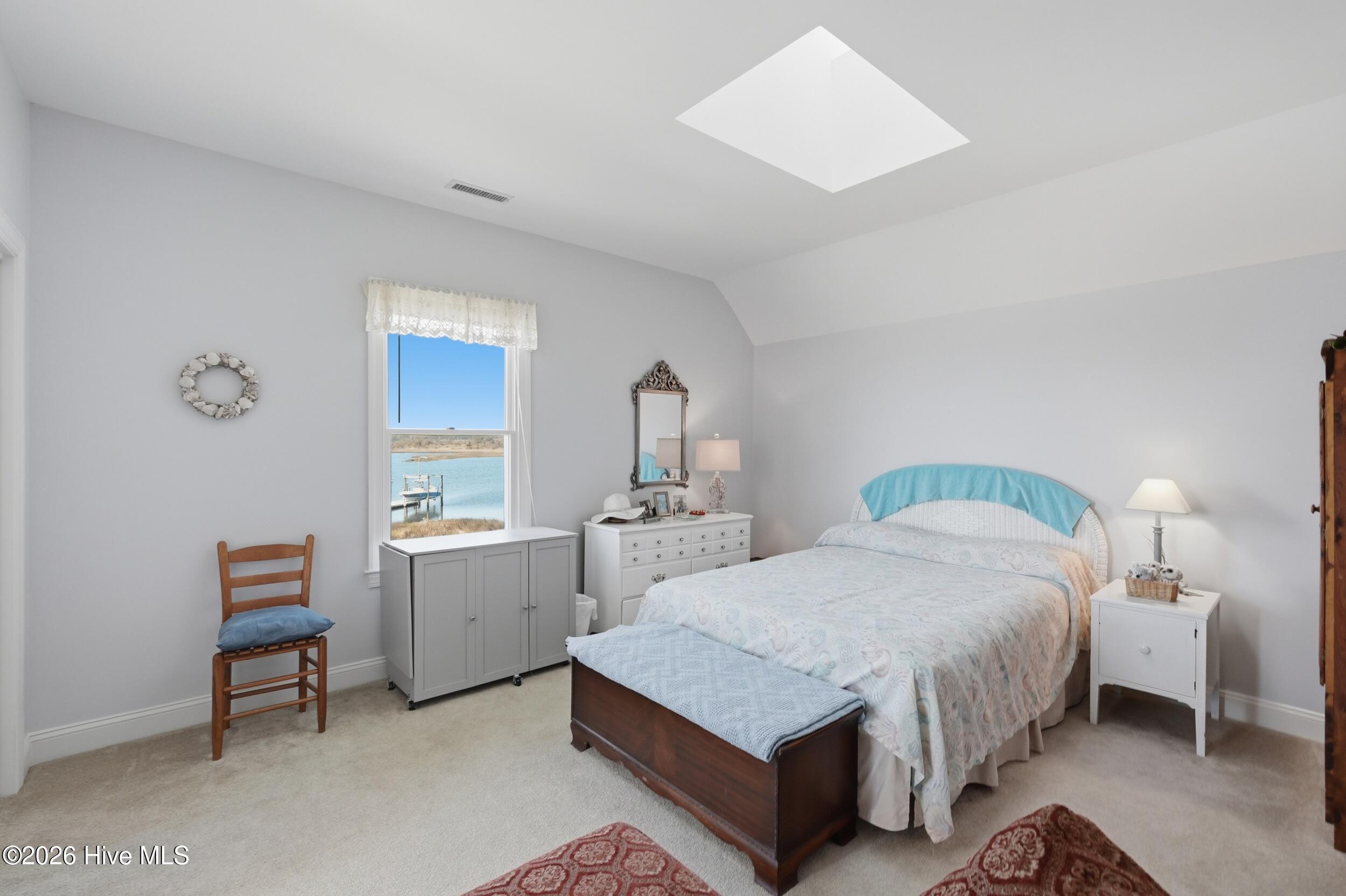 100561994 | Photo 58