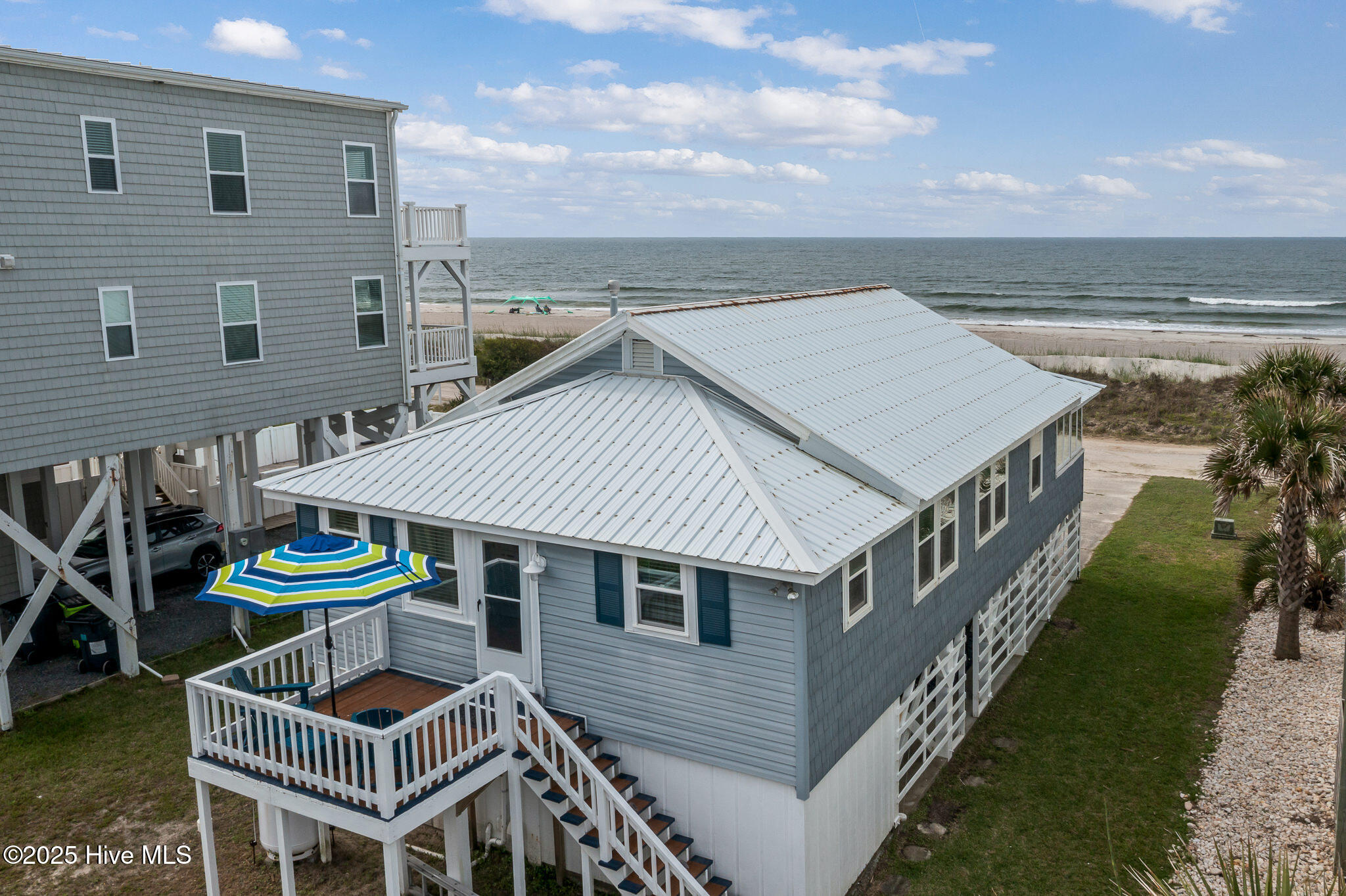 100521832 | Photo 47