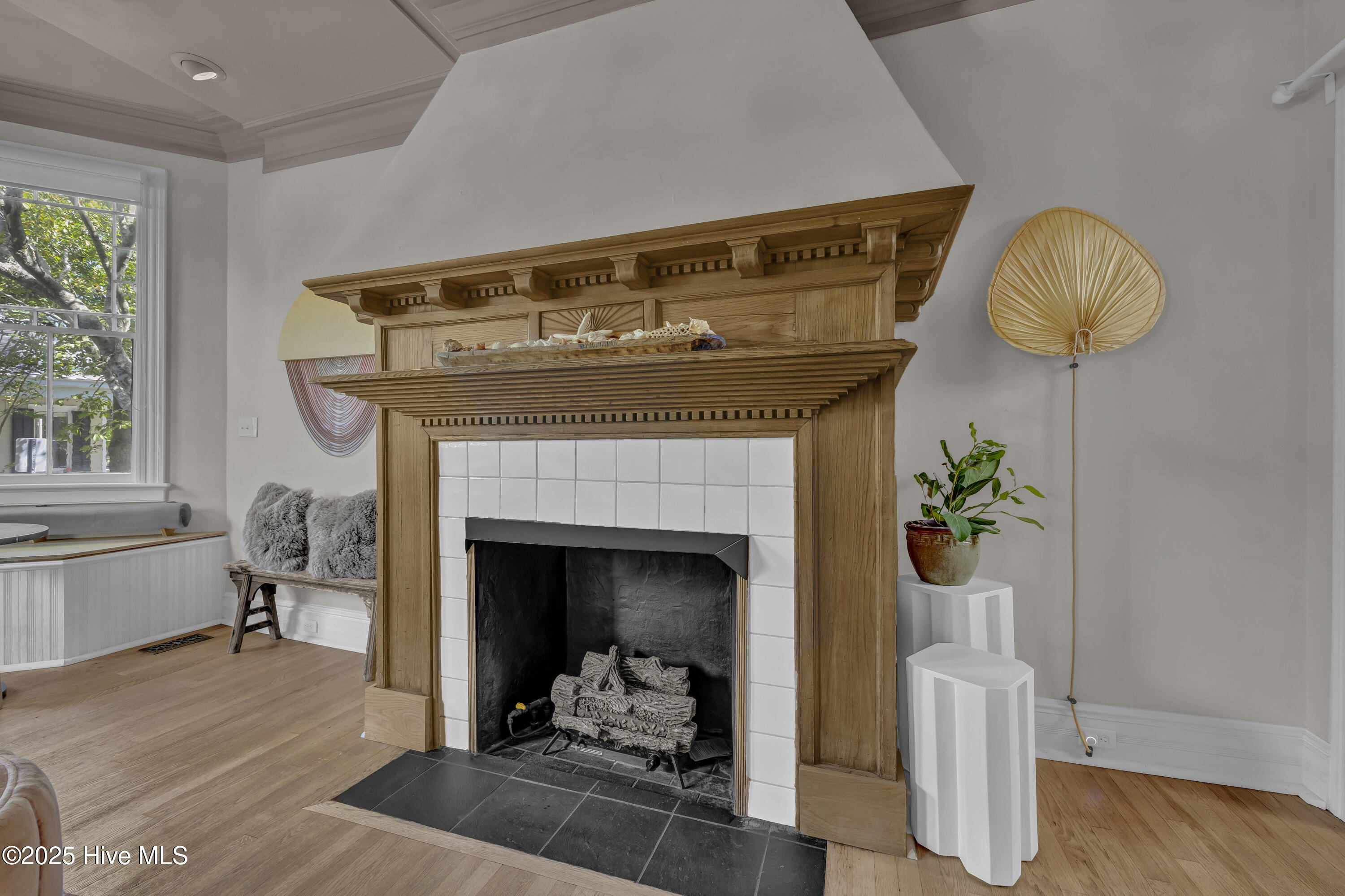 100531390 | Photo 11