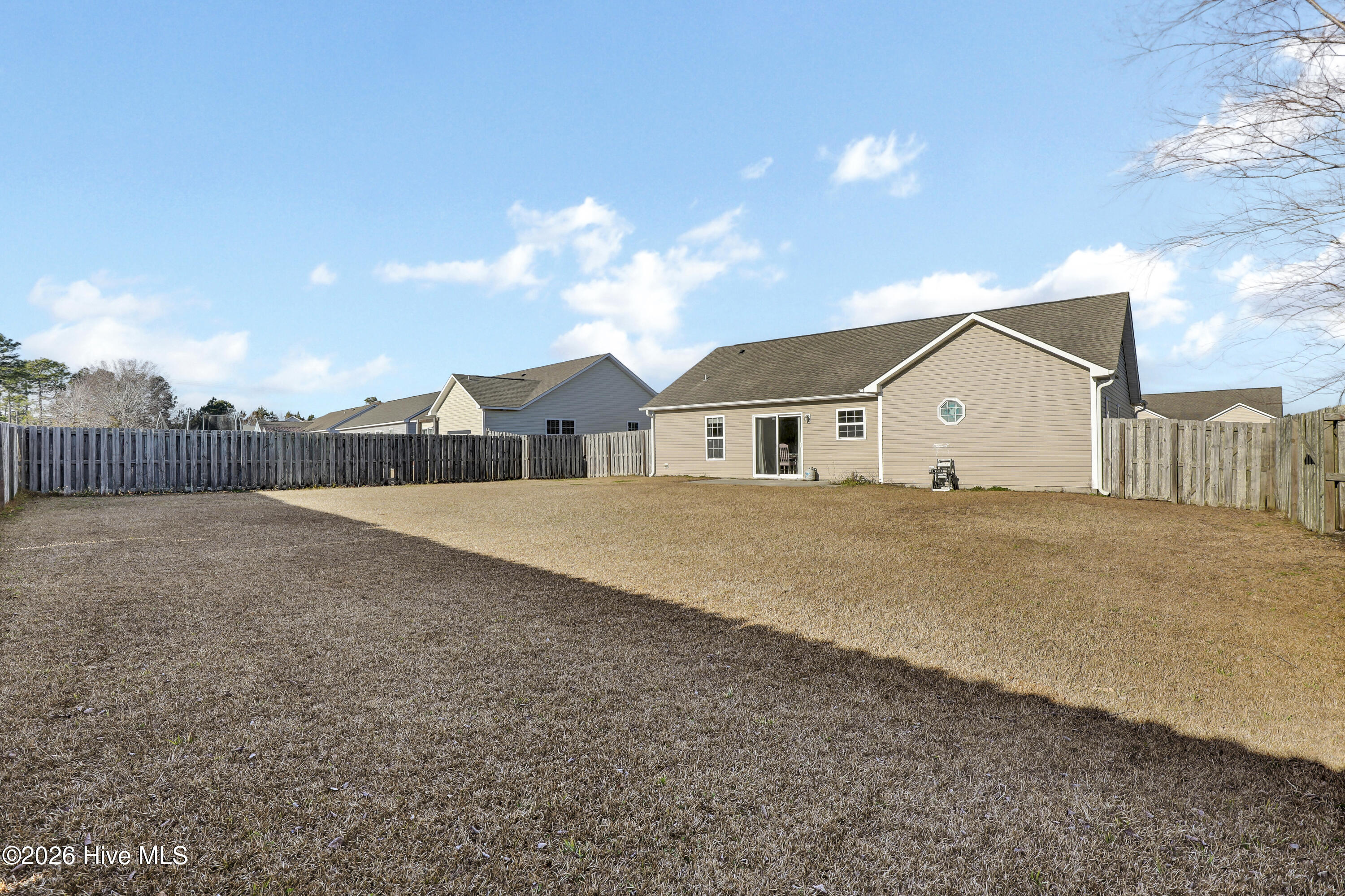 100550562 | Photo 32