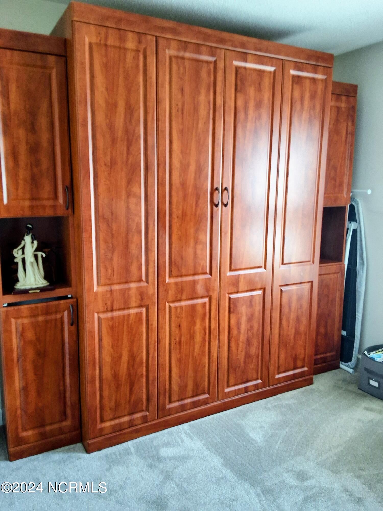 100463336 | Photo 43