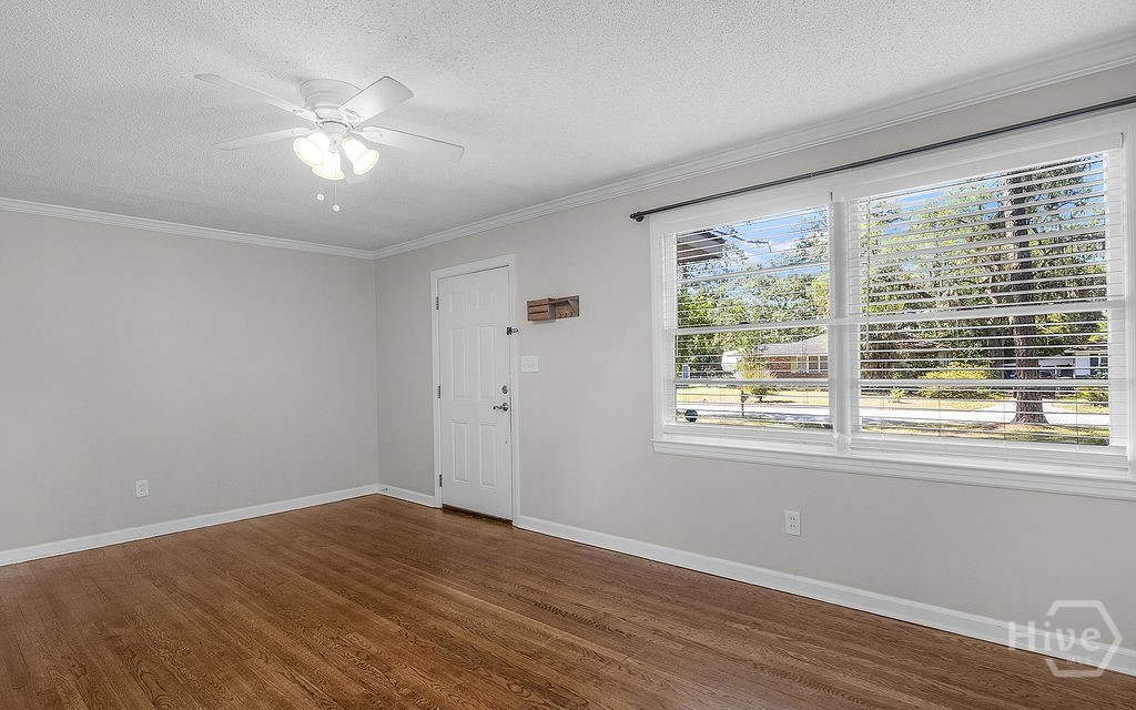 2114 E 62nd Street, Savannah, GA 31404 Listing Photo  5