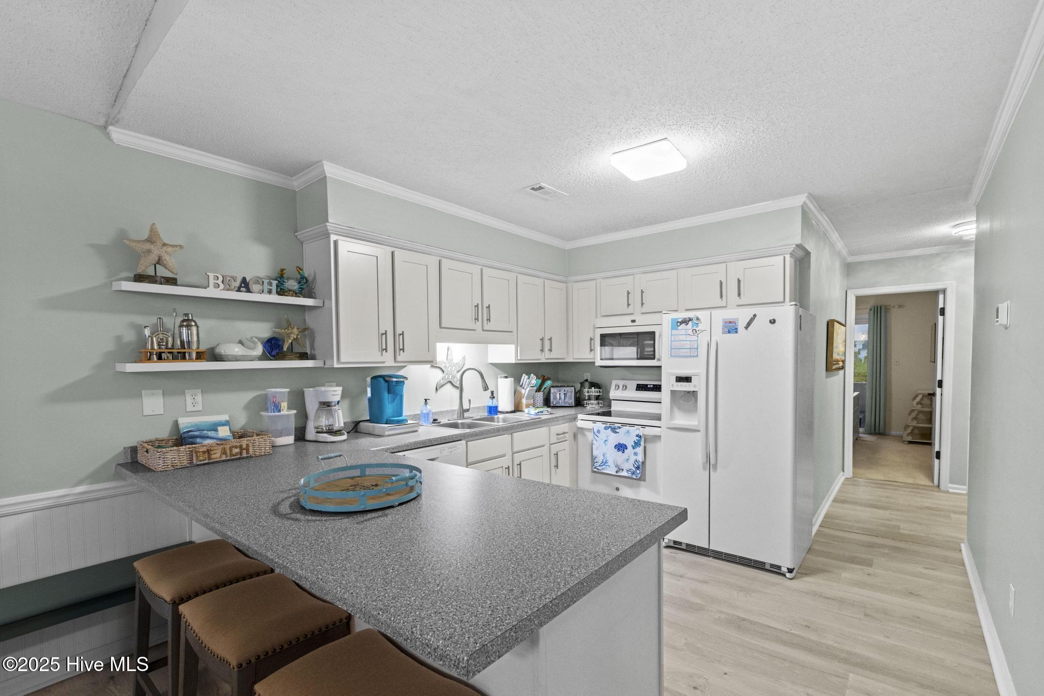 100525730 | Photo 13