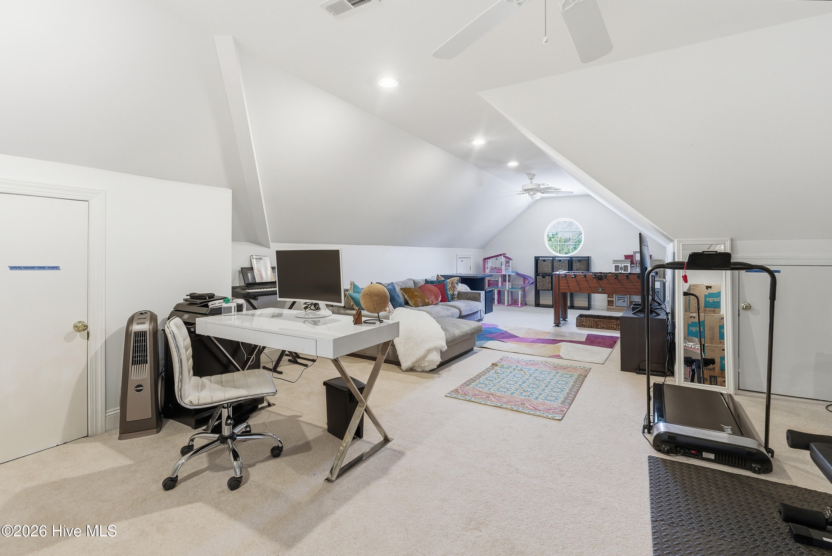 100538955 | Photo 33