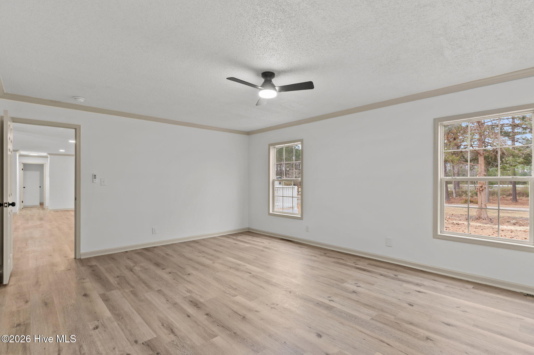 100557203 | Photo 28