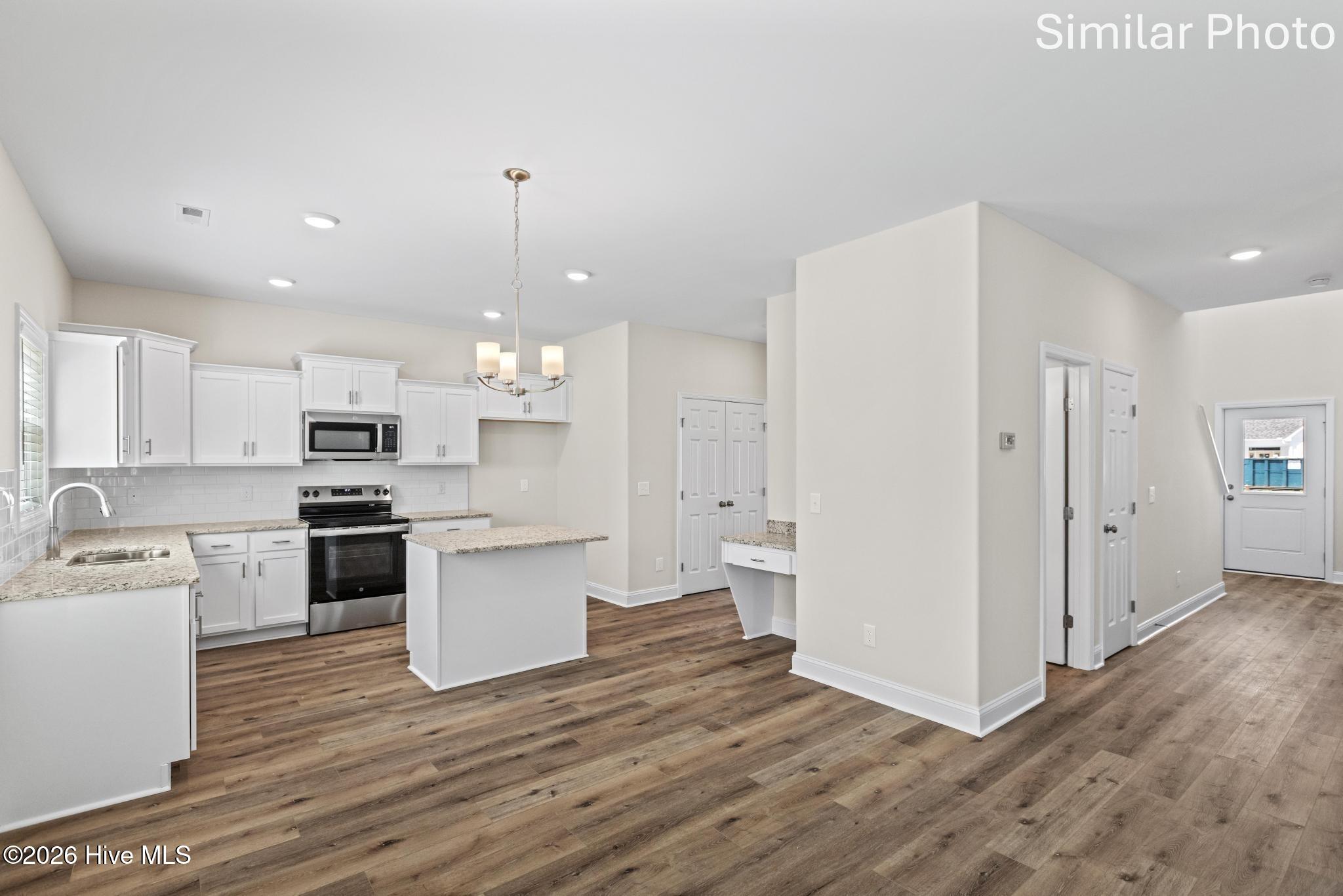 100552211 | Photo 13