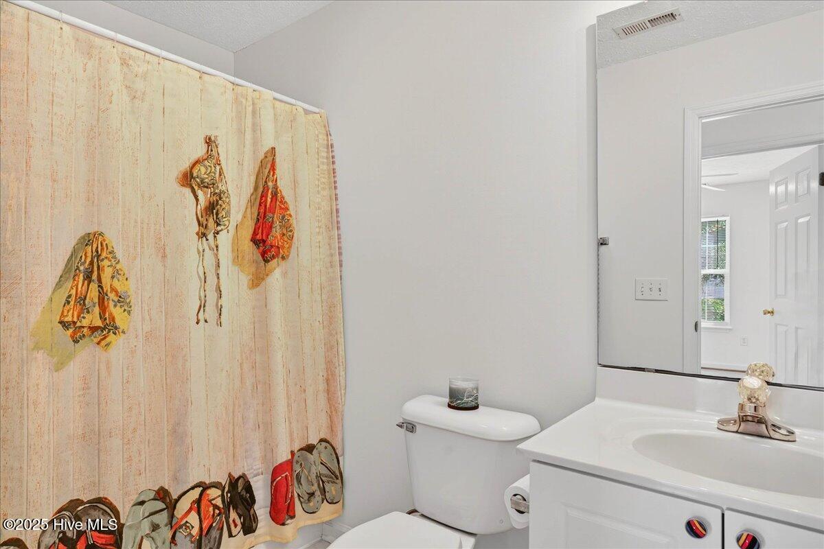 100531287 | Photo 38