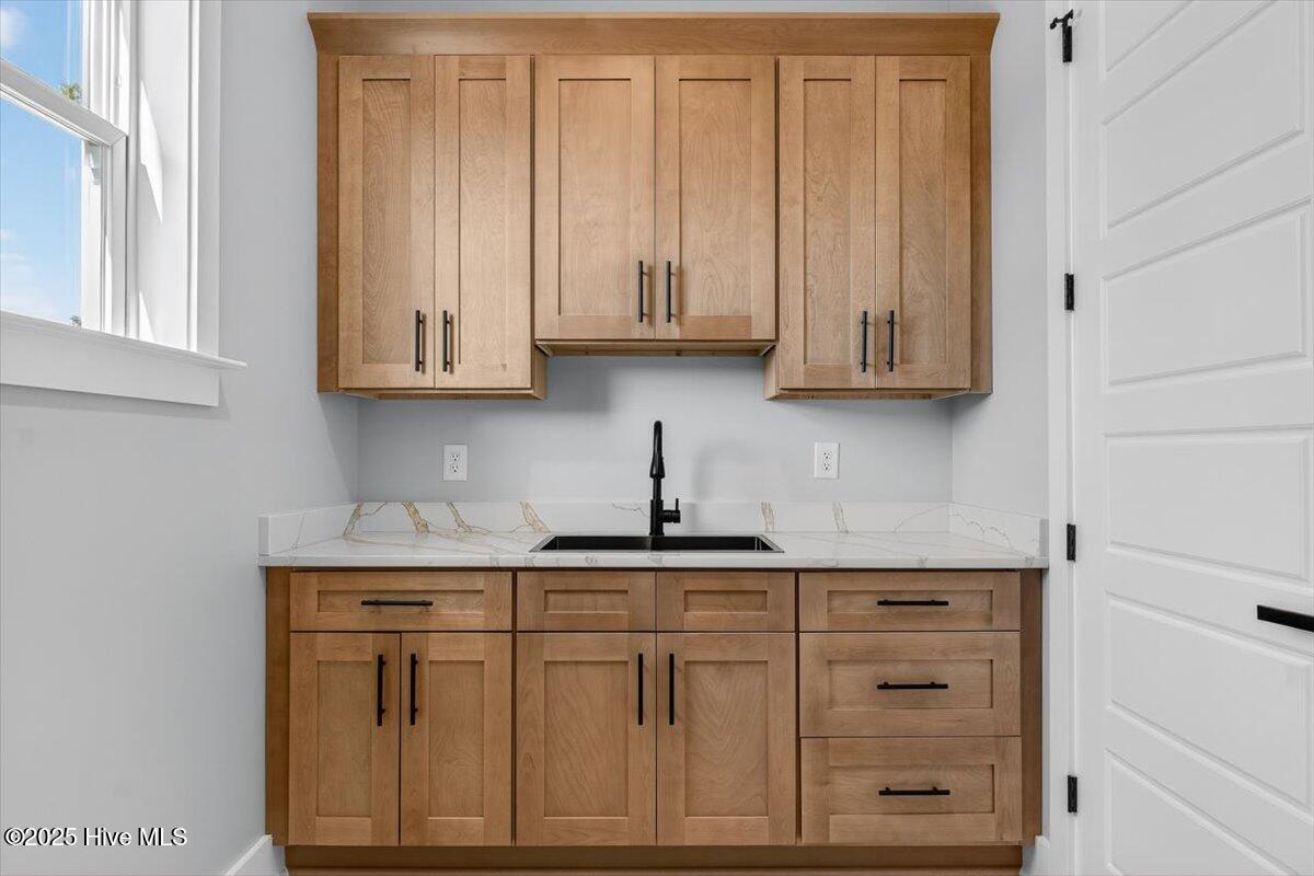 100541548 | Photo 59