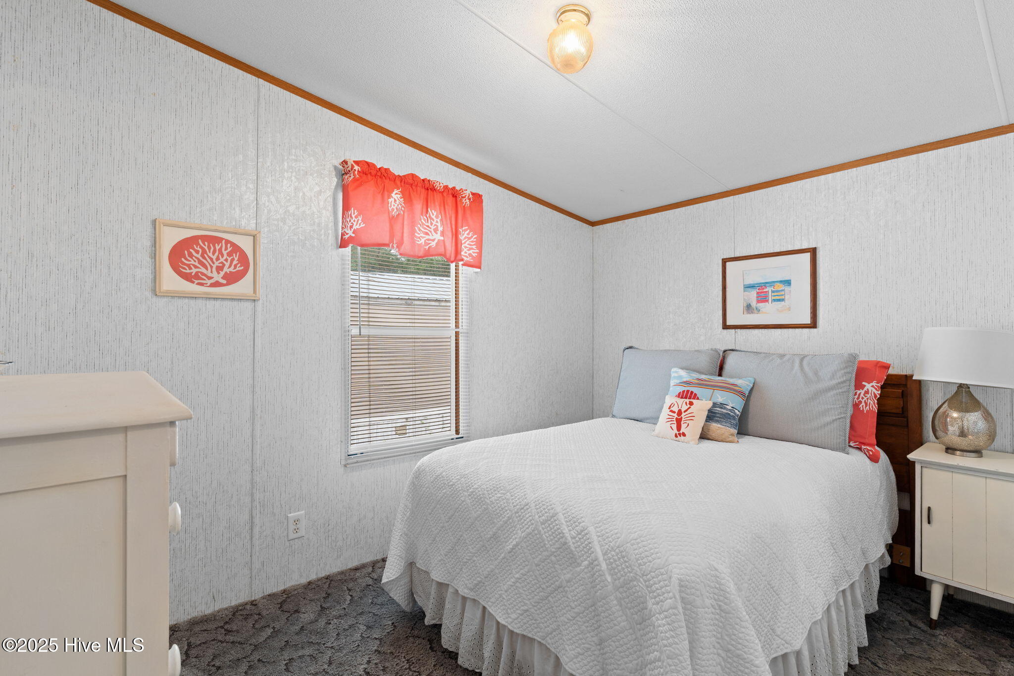 100569446 | Photo 17