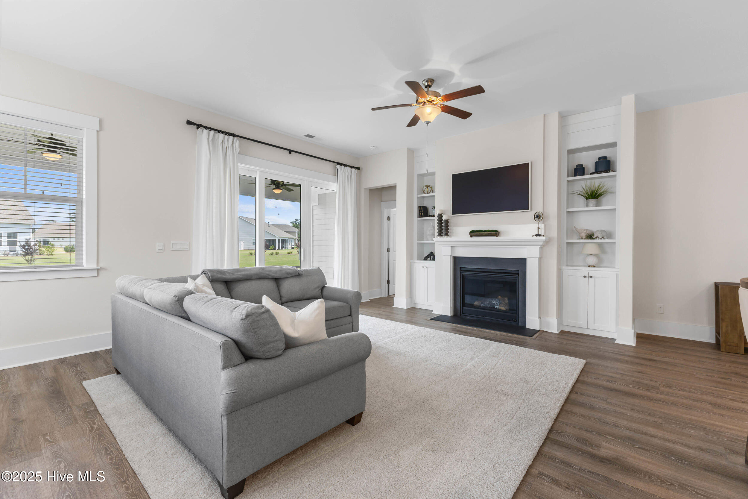 100518034 | Photo 12