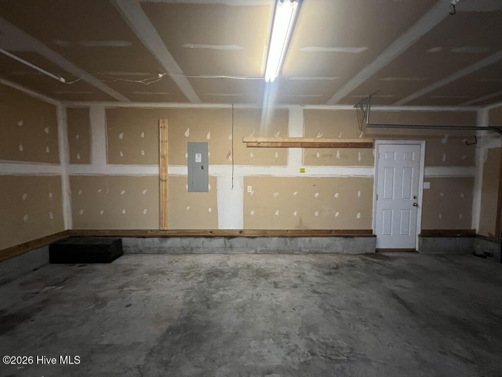 100549738 | Photo 12