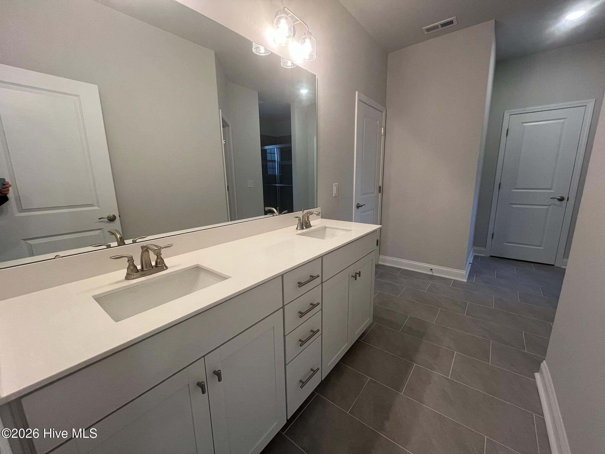 100552296 | Photo 22