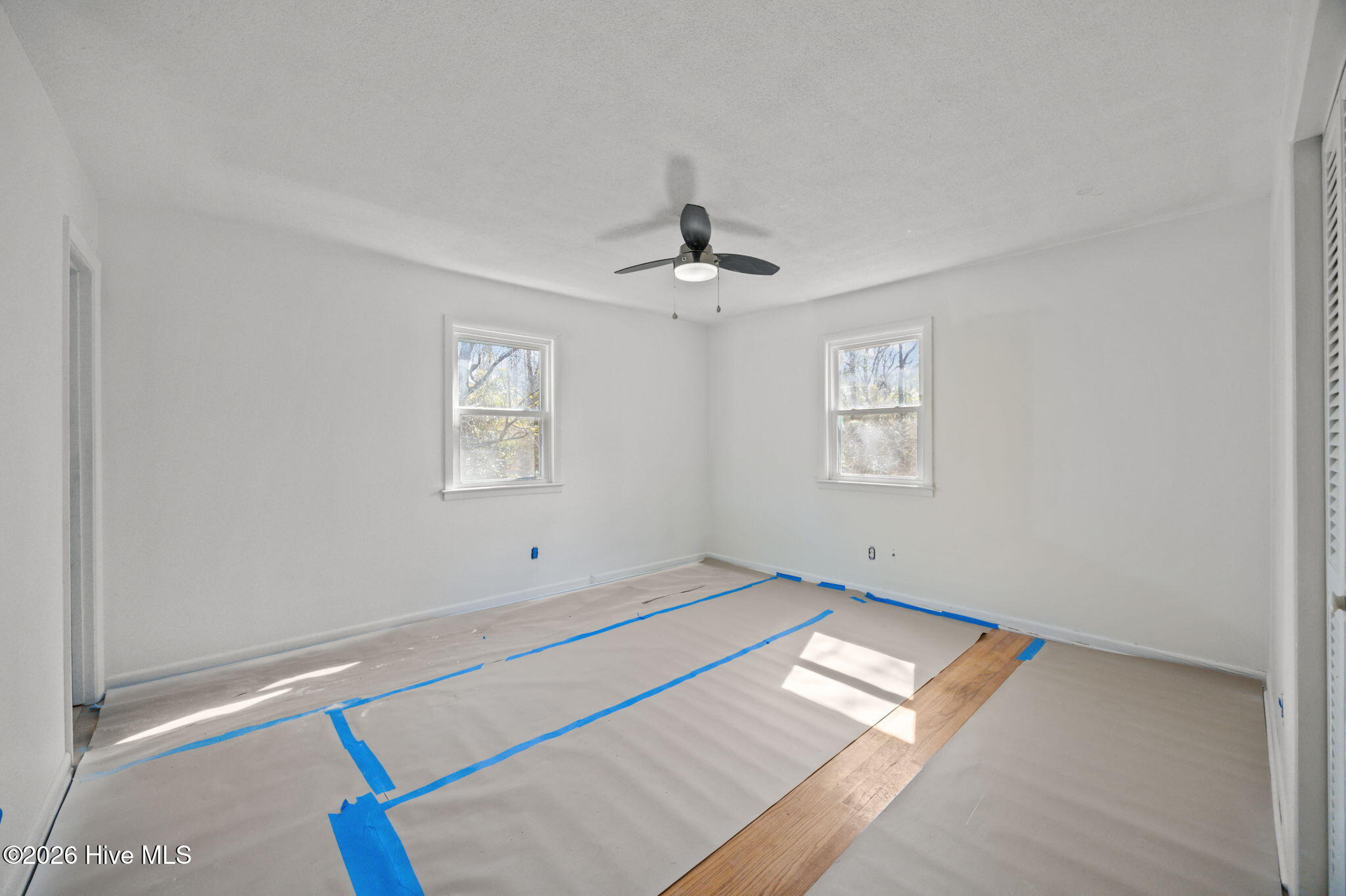 100555859 | Photo 24