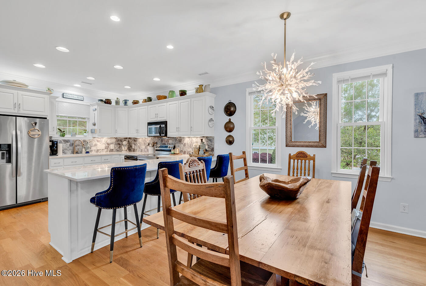 100566110 | Photo 10