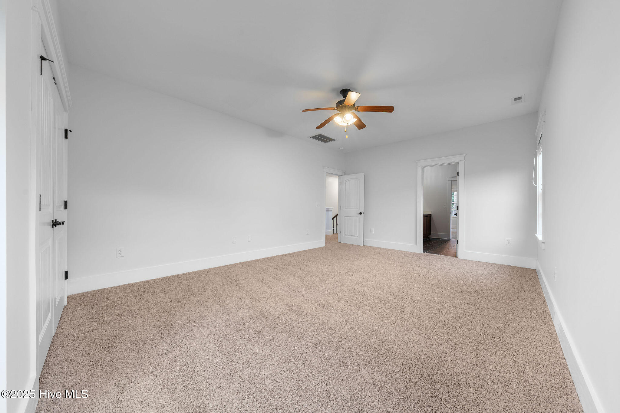 100536544 | Photo 60