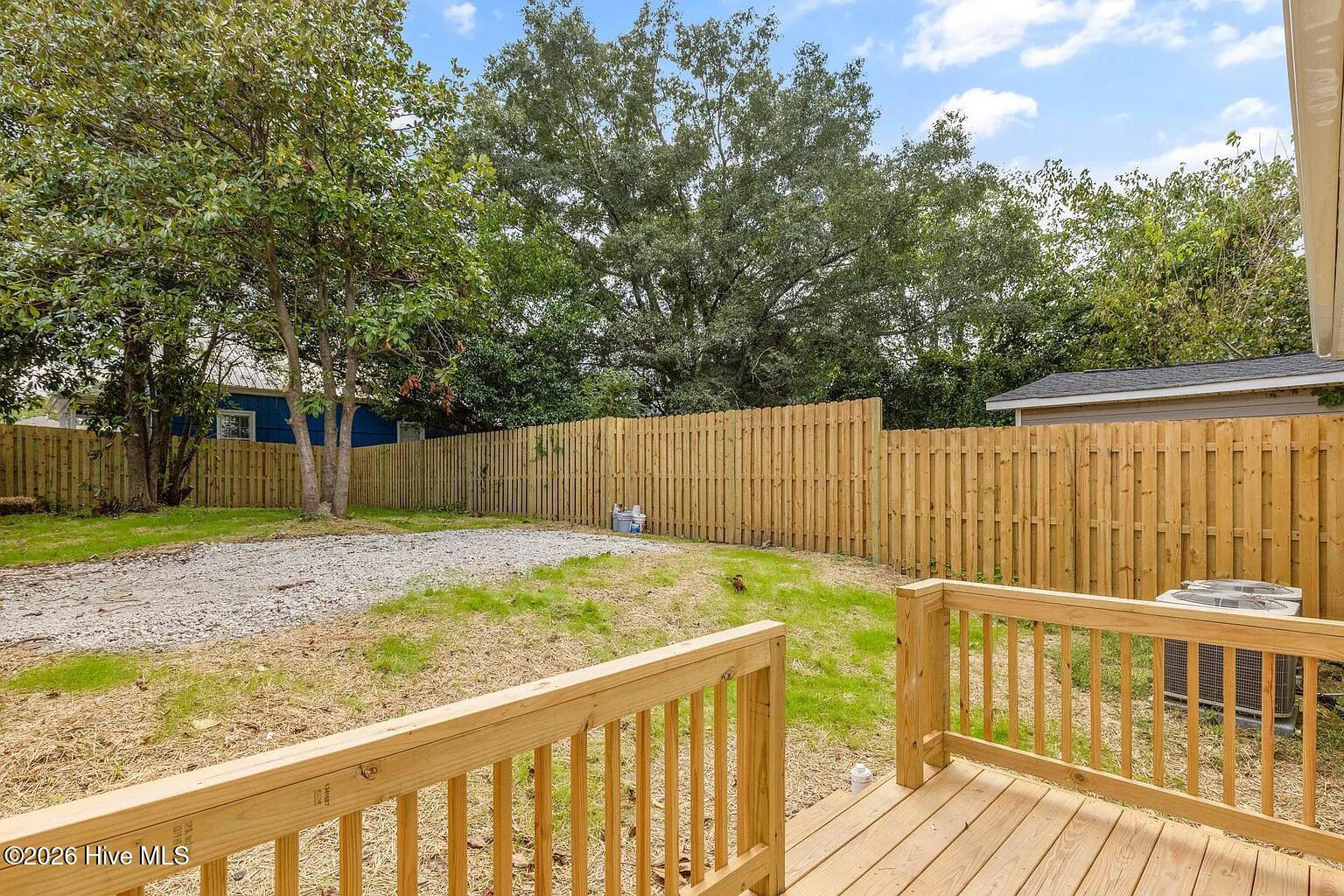 100569106 | Photo 35