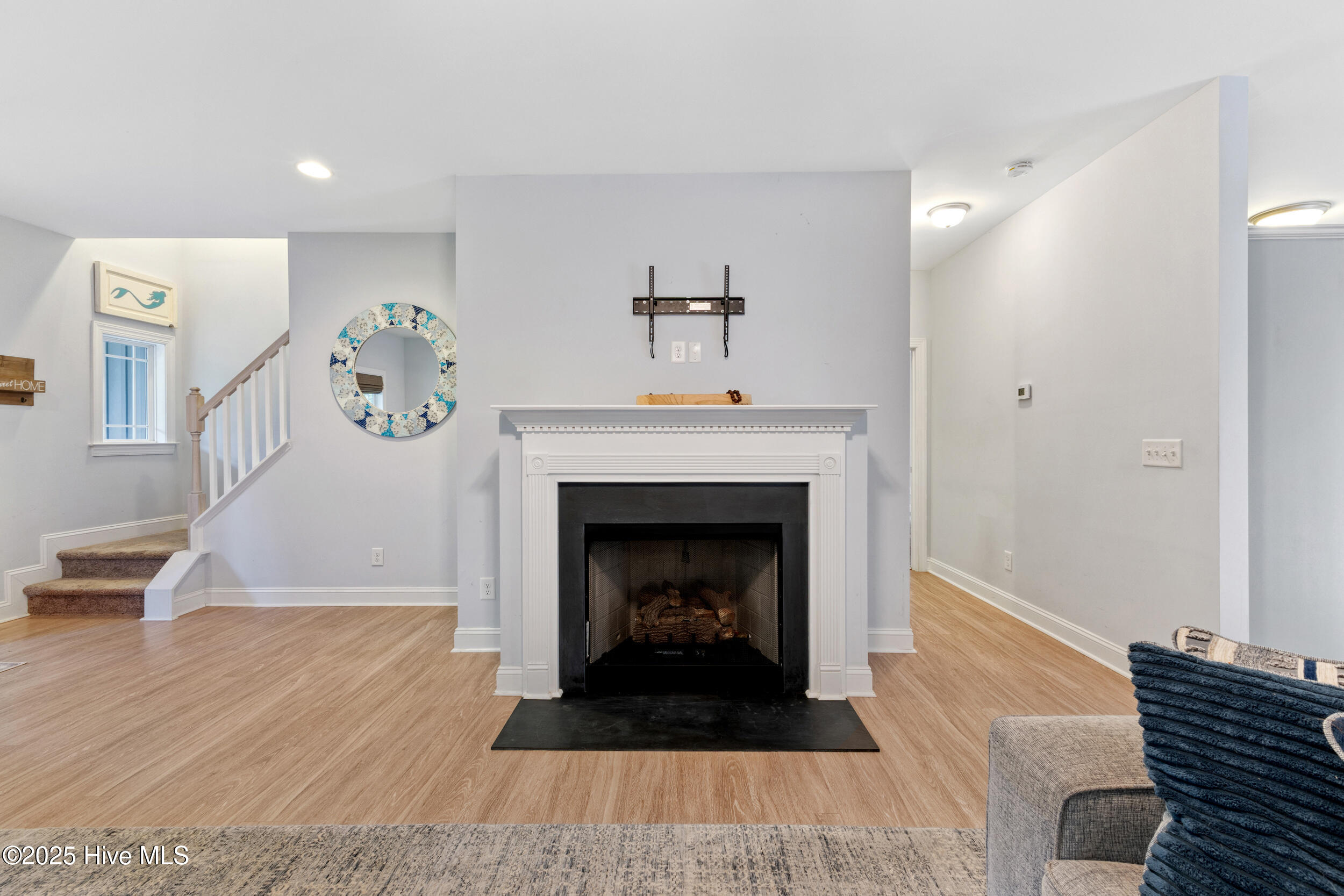 100533307 | Photo 12