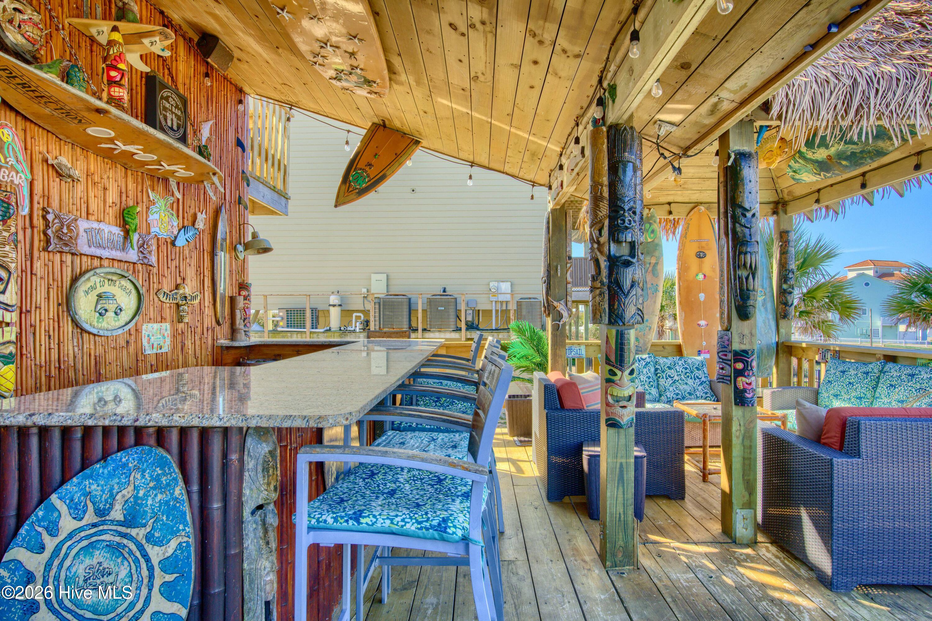 100550124 | Photo 44