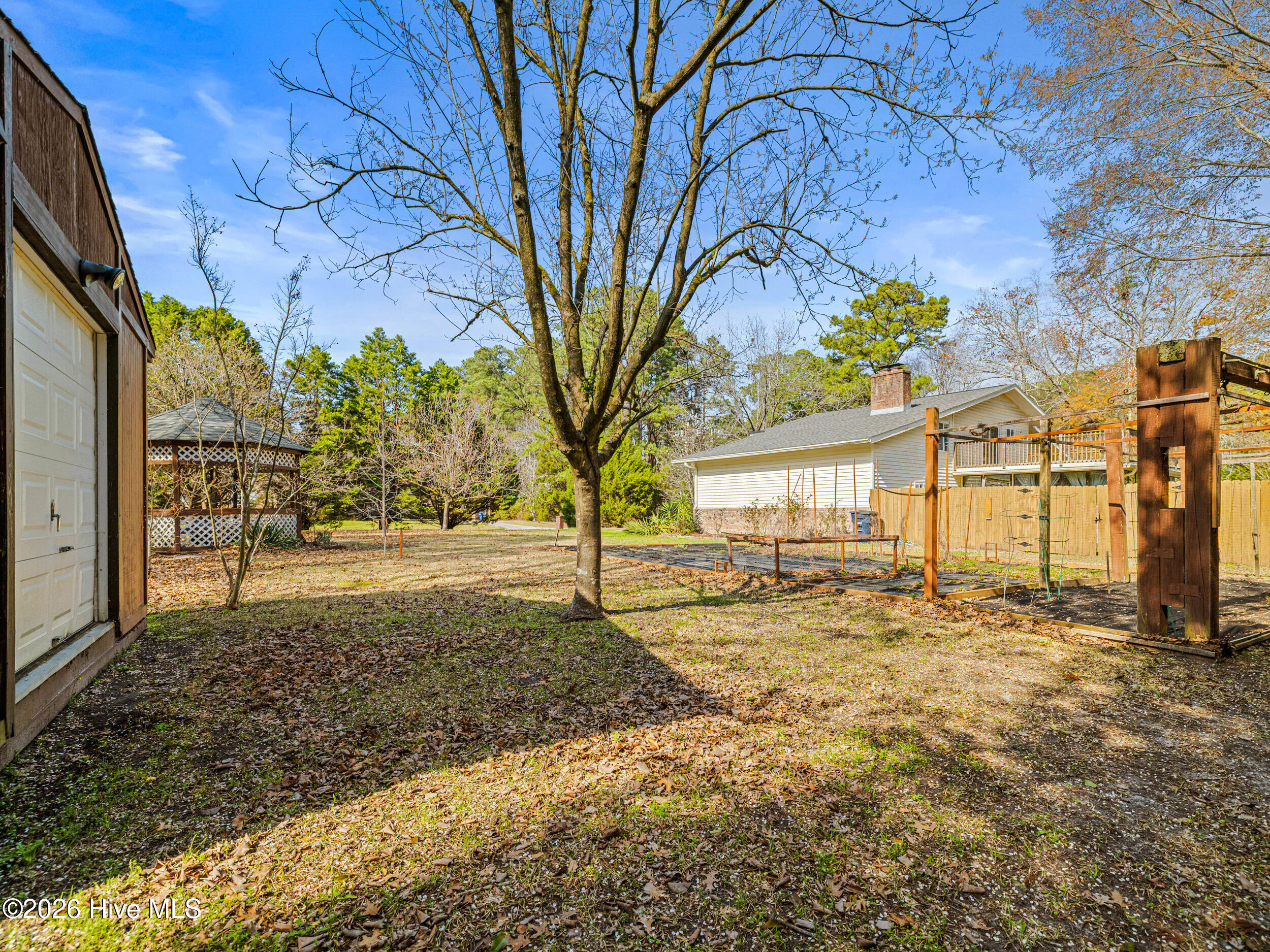 100561743 | Photo 66