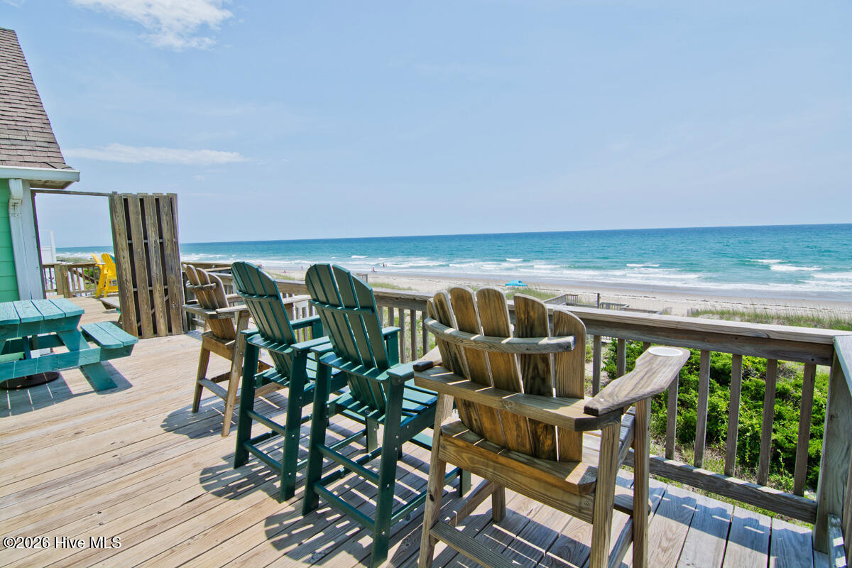 100563805 | Photo 24