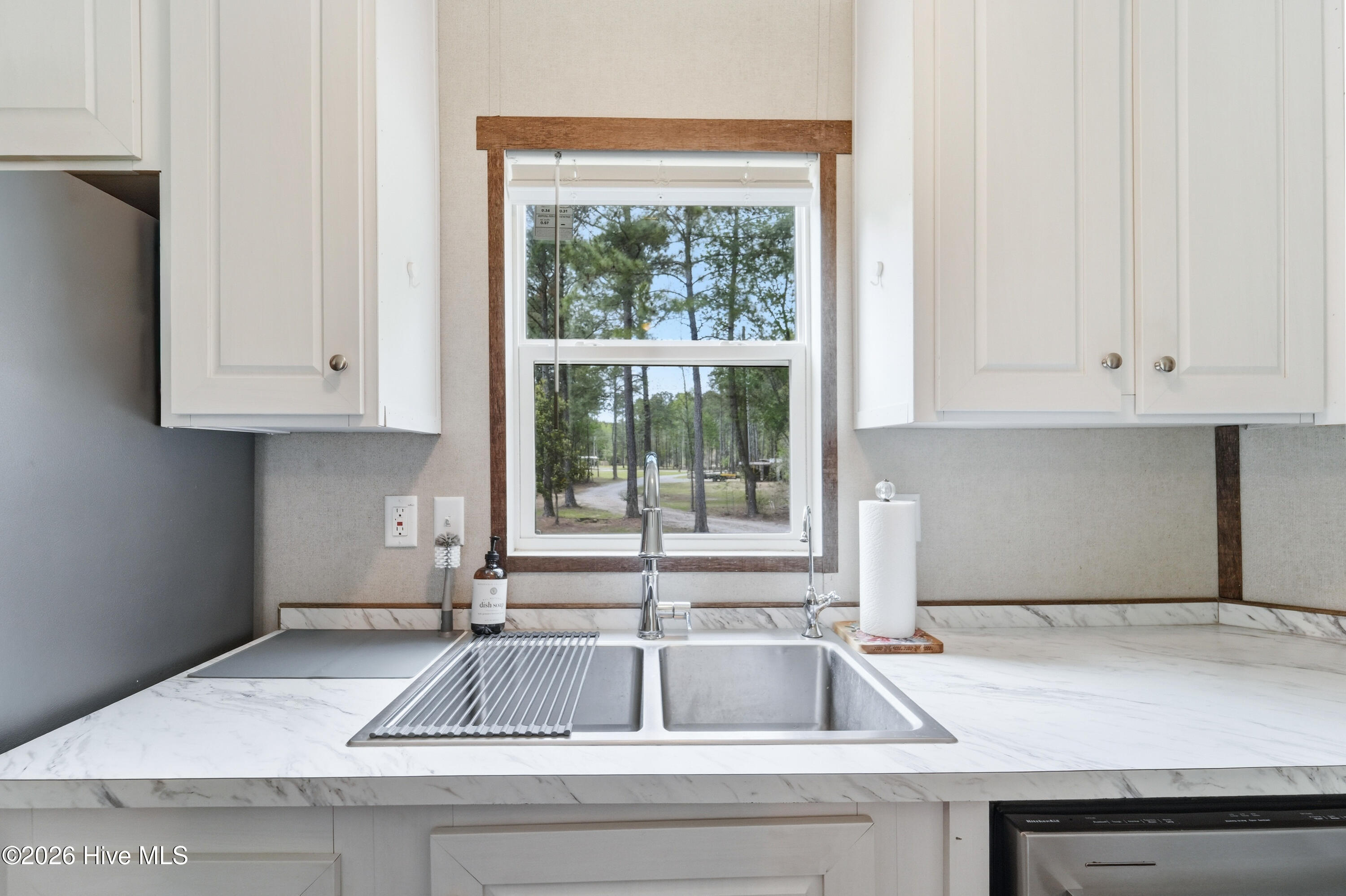 100566814 | Photo 41